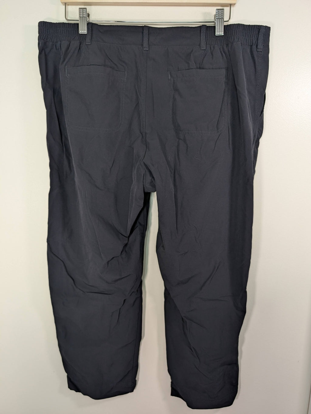 Kirkland Signature travel pant - SZ 16