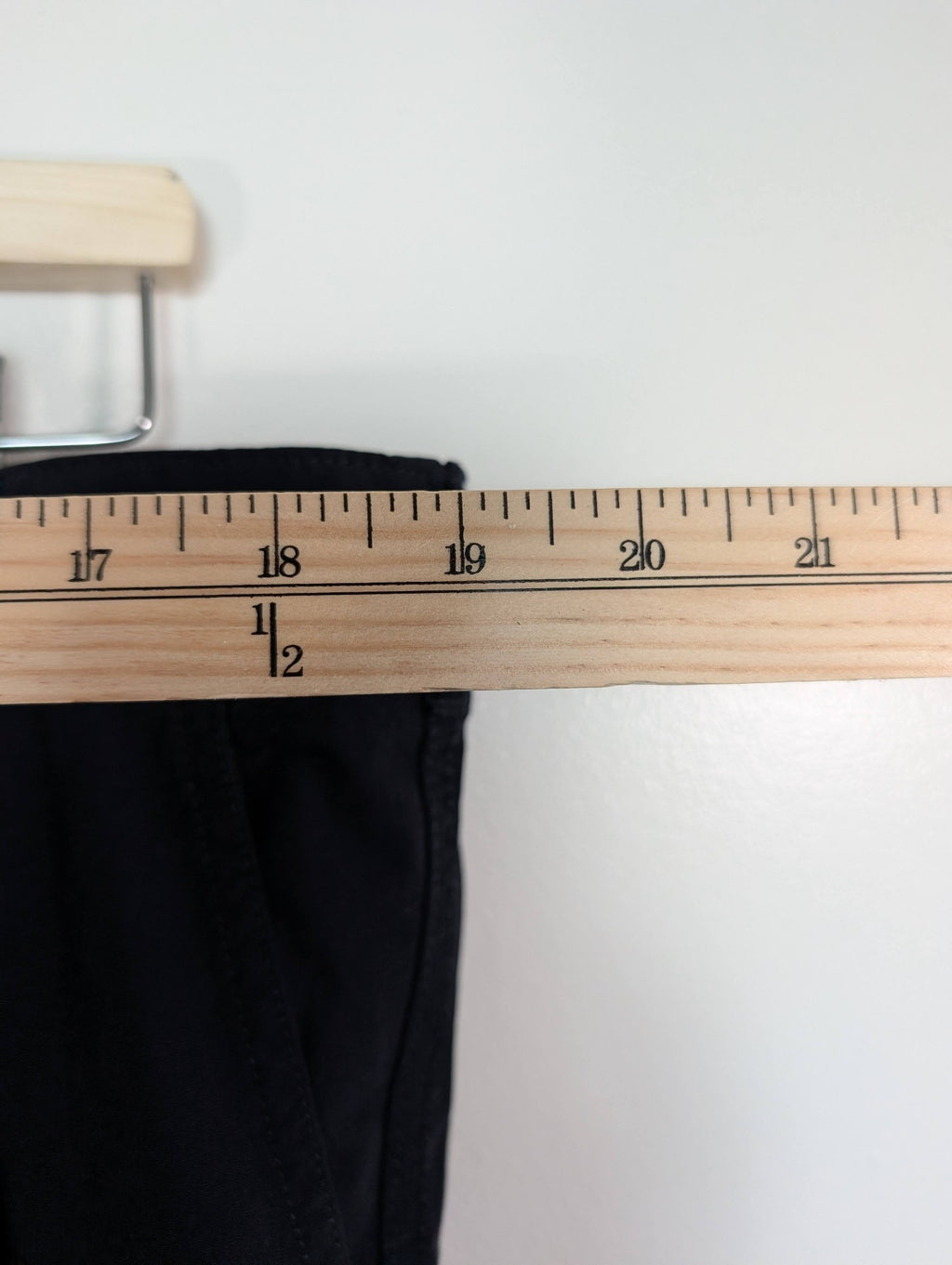 Kirkland Signature travel pant - SZ 16