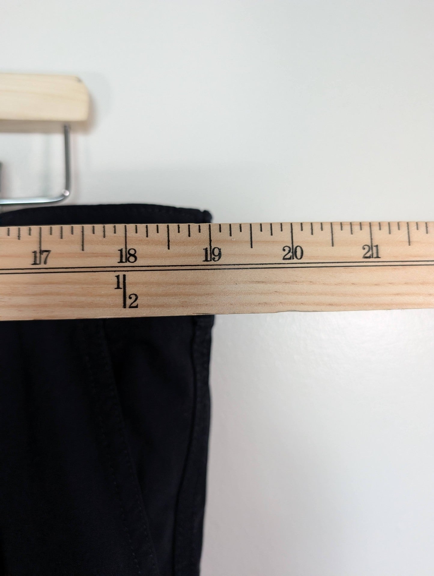 Kirkland Signature travel pant - SZ 16
