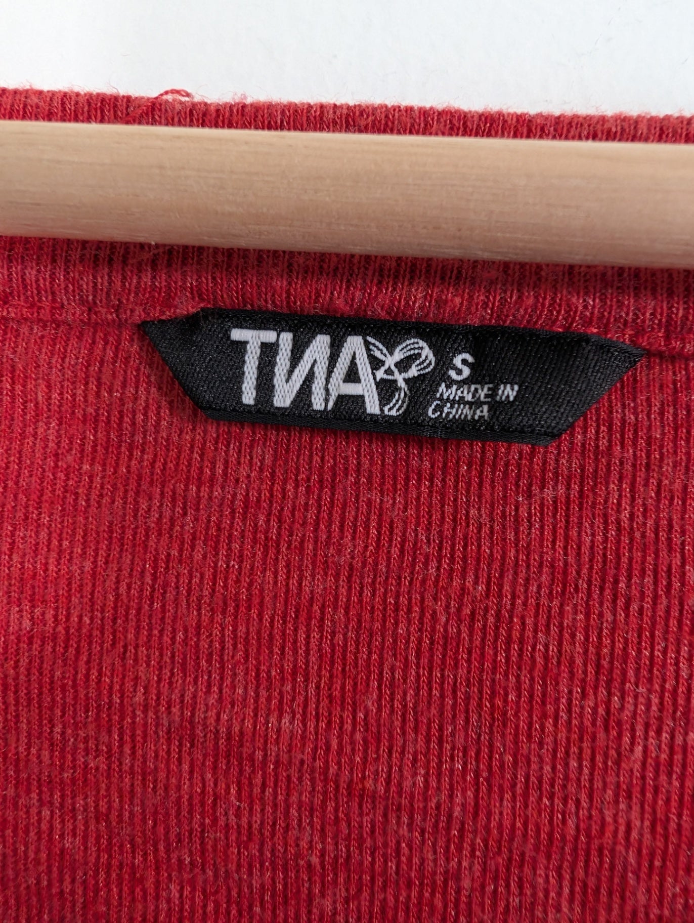 TNA red long-sleeve - S