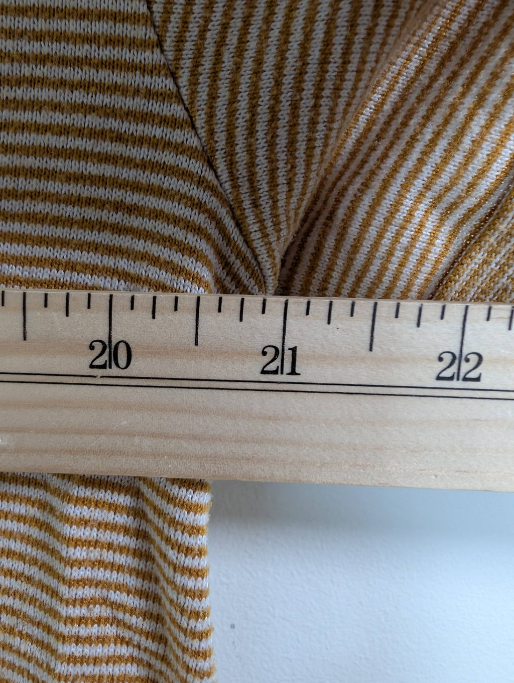 American Eagle mustard striped tee - L/G