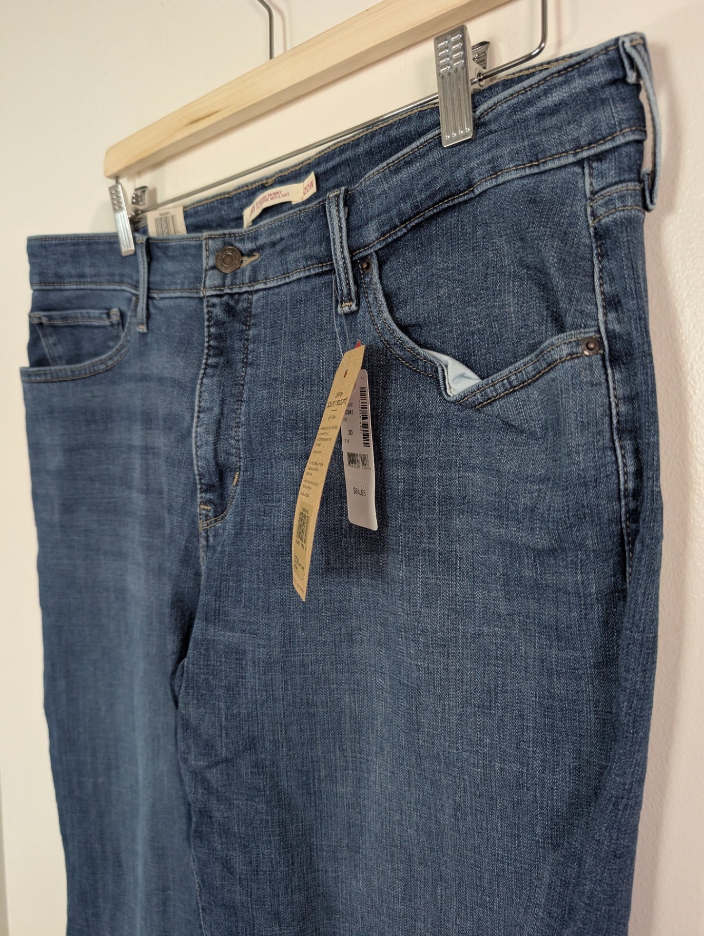 NWT Levi's 311 shaping skinny - 20