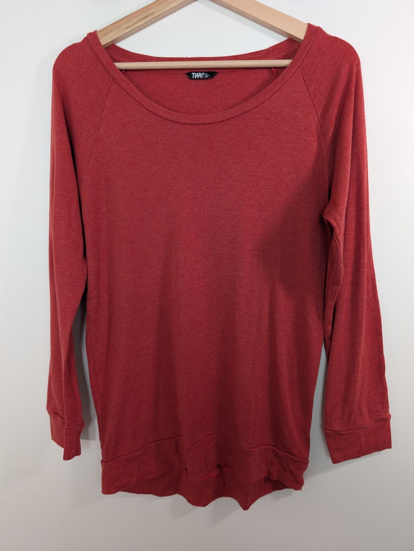 TNA red long-sleeve - S