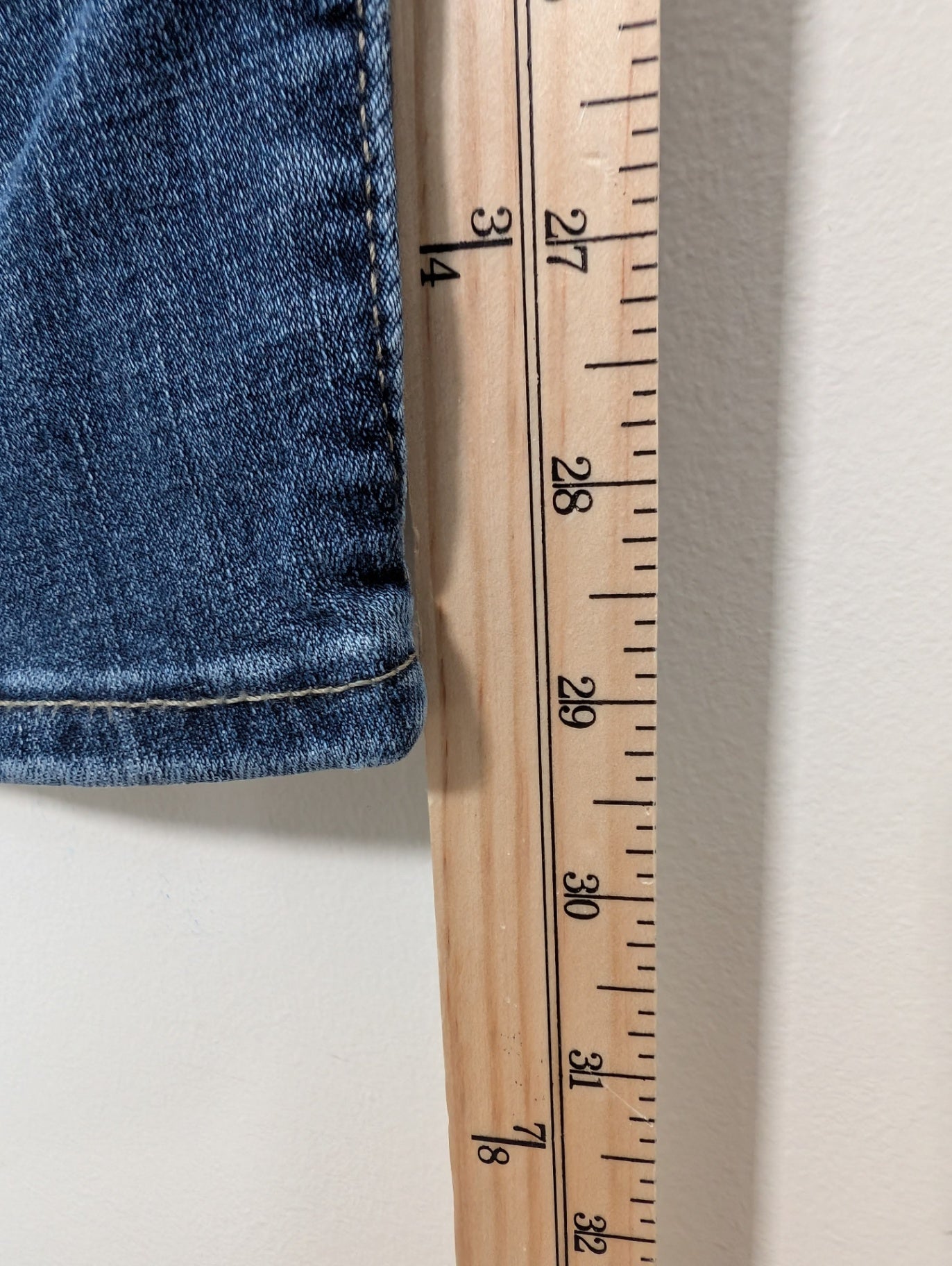 NWT Levi's 311 shaping skinny - 20