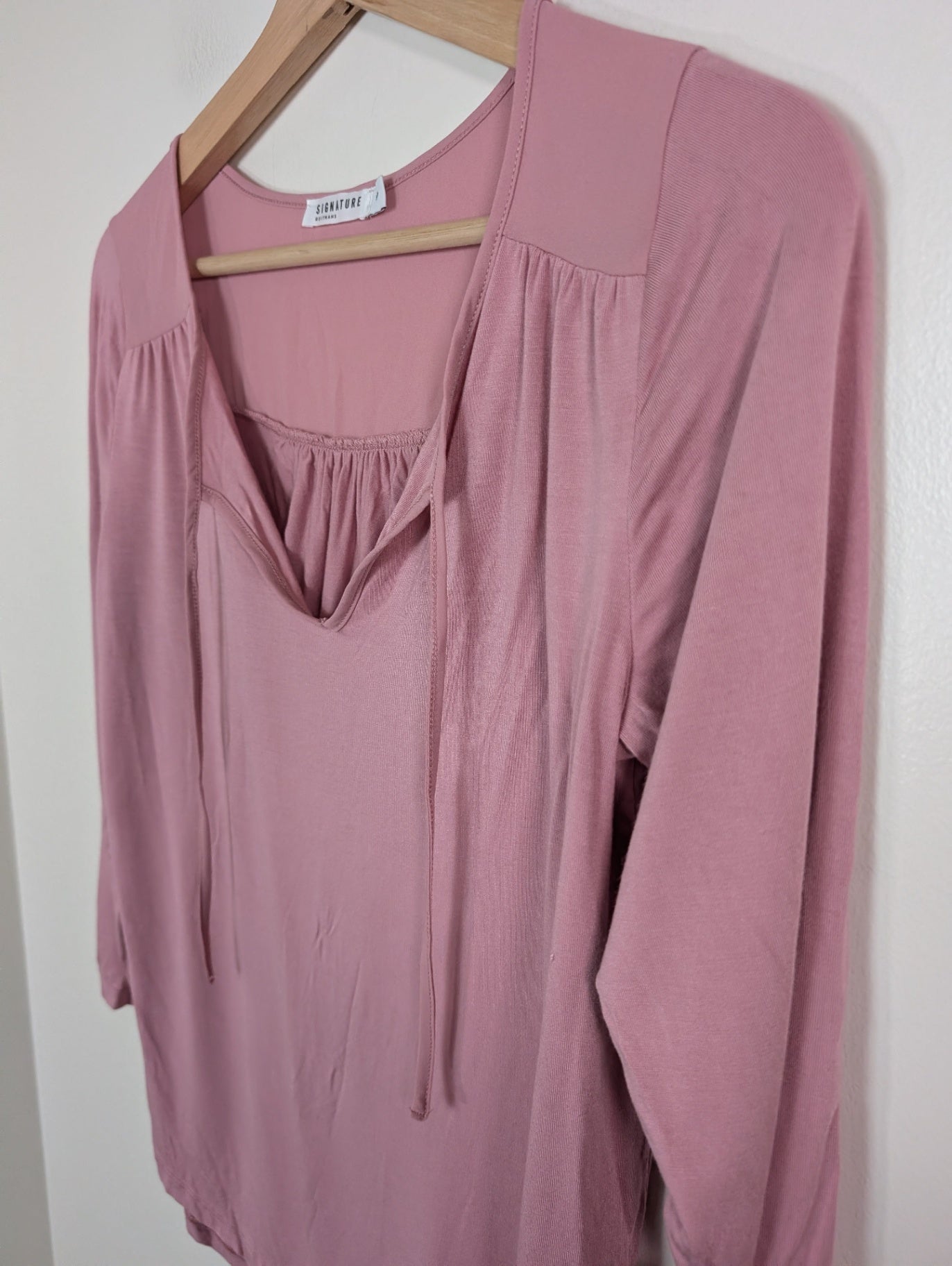 Reitmans Signature pink long-sleeve - Small