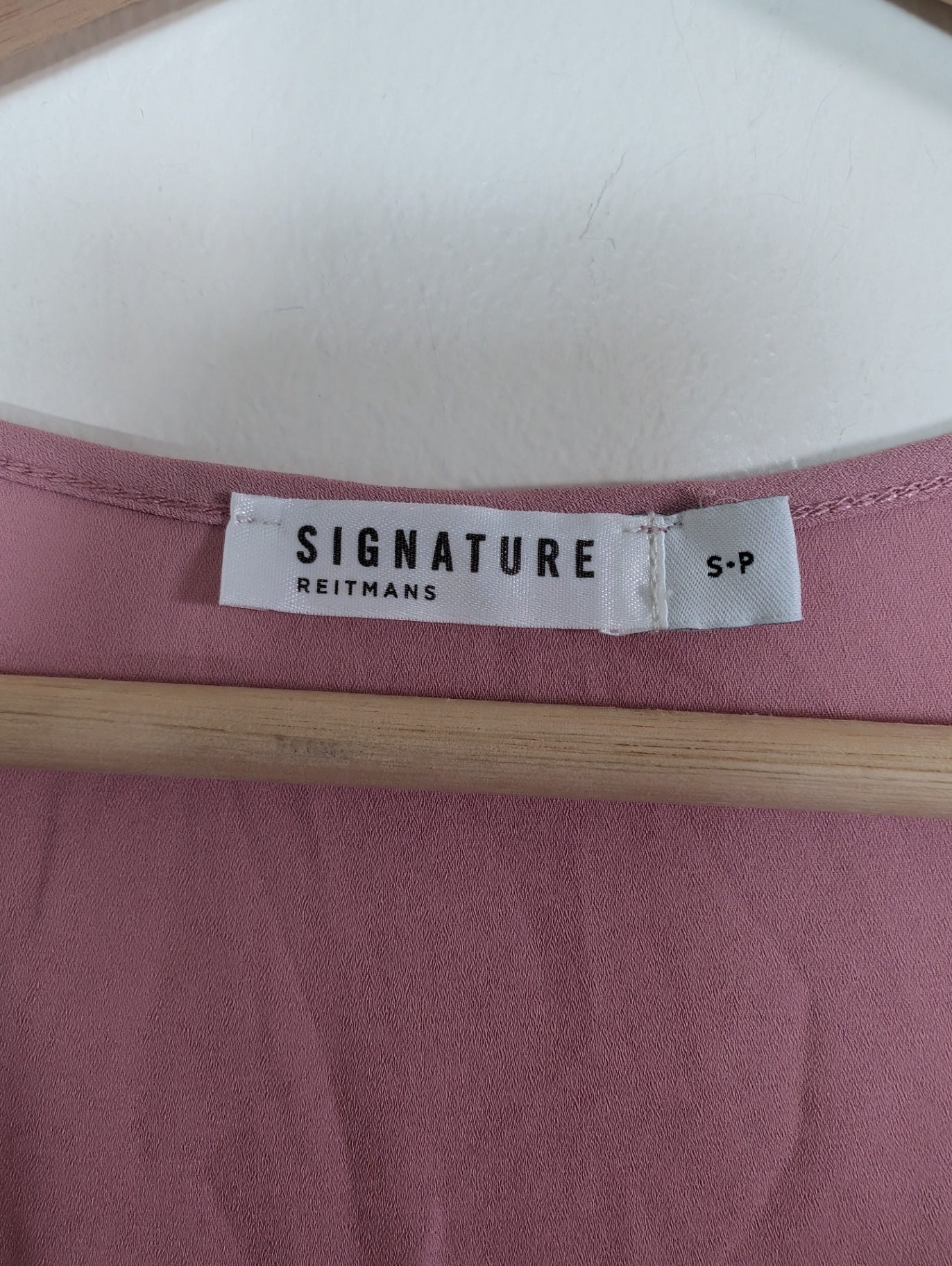 Reitmans Signature pink long-sleeve - Small