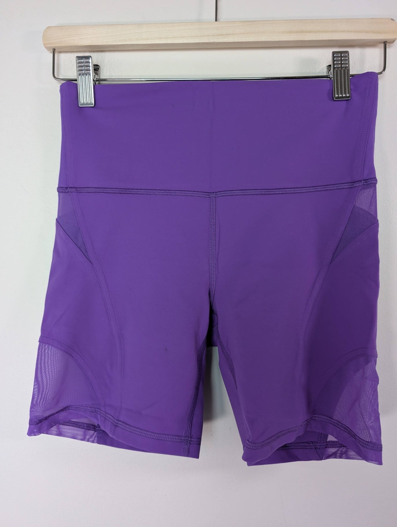 Lululemon purple shorts - 6