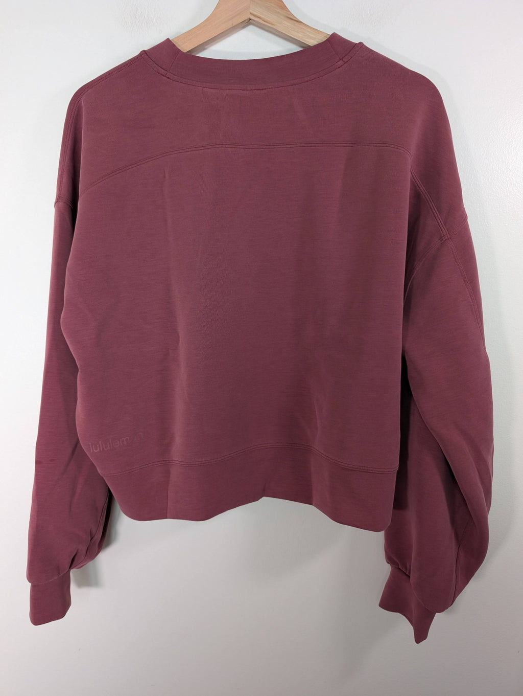 Lululemon crewneck - Appears M