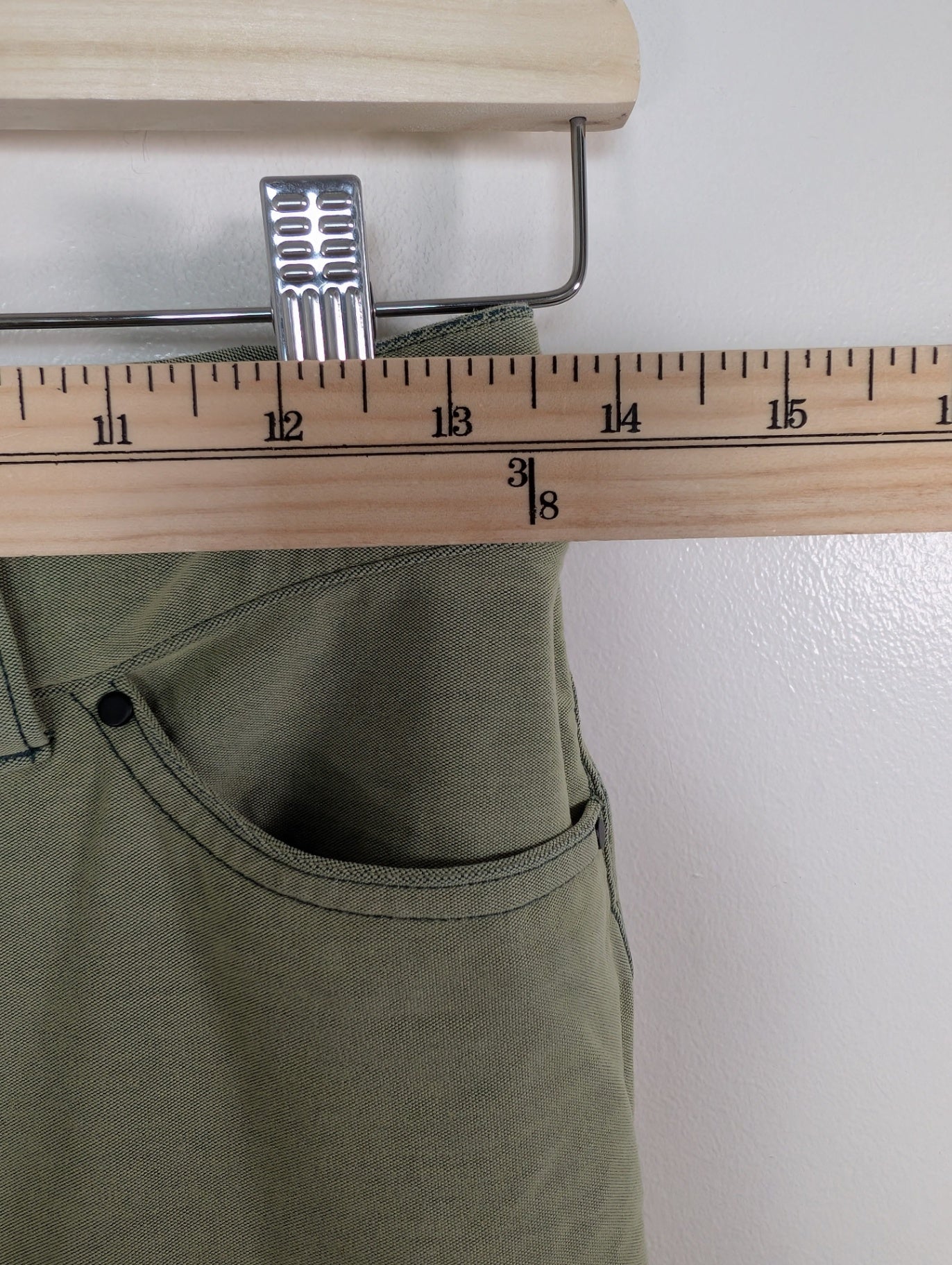 Lululemon city sleek wide leg pant - SZ 26