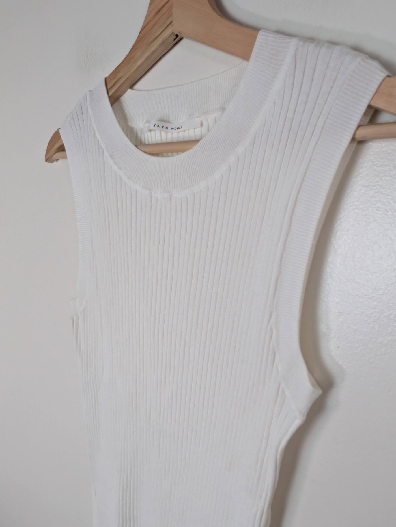 Yaya white ribbed tank - M