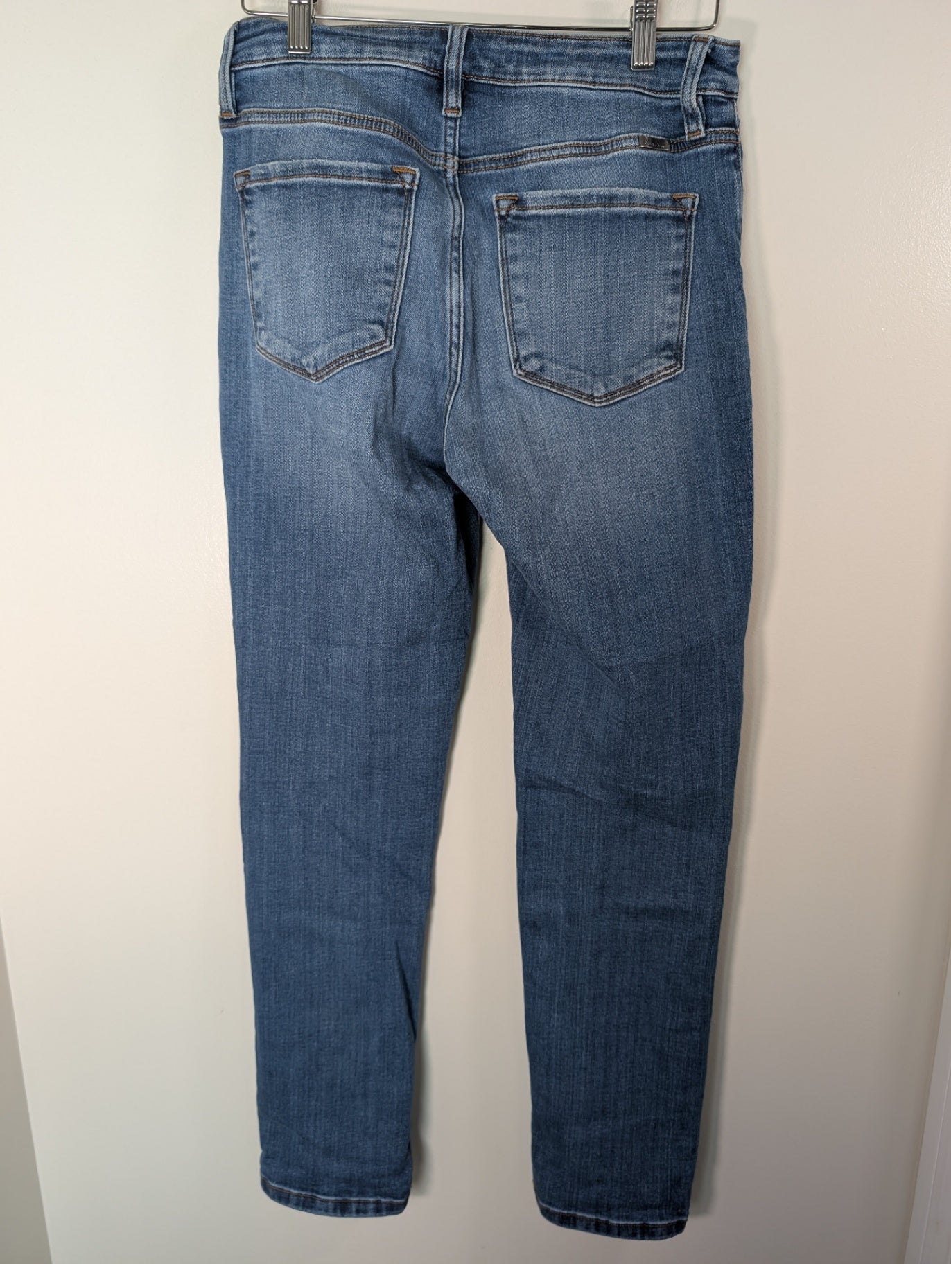 KanCan distressed skinny - 28