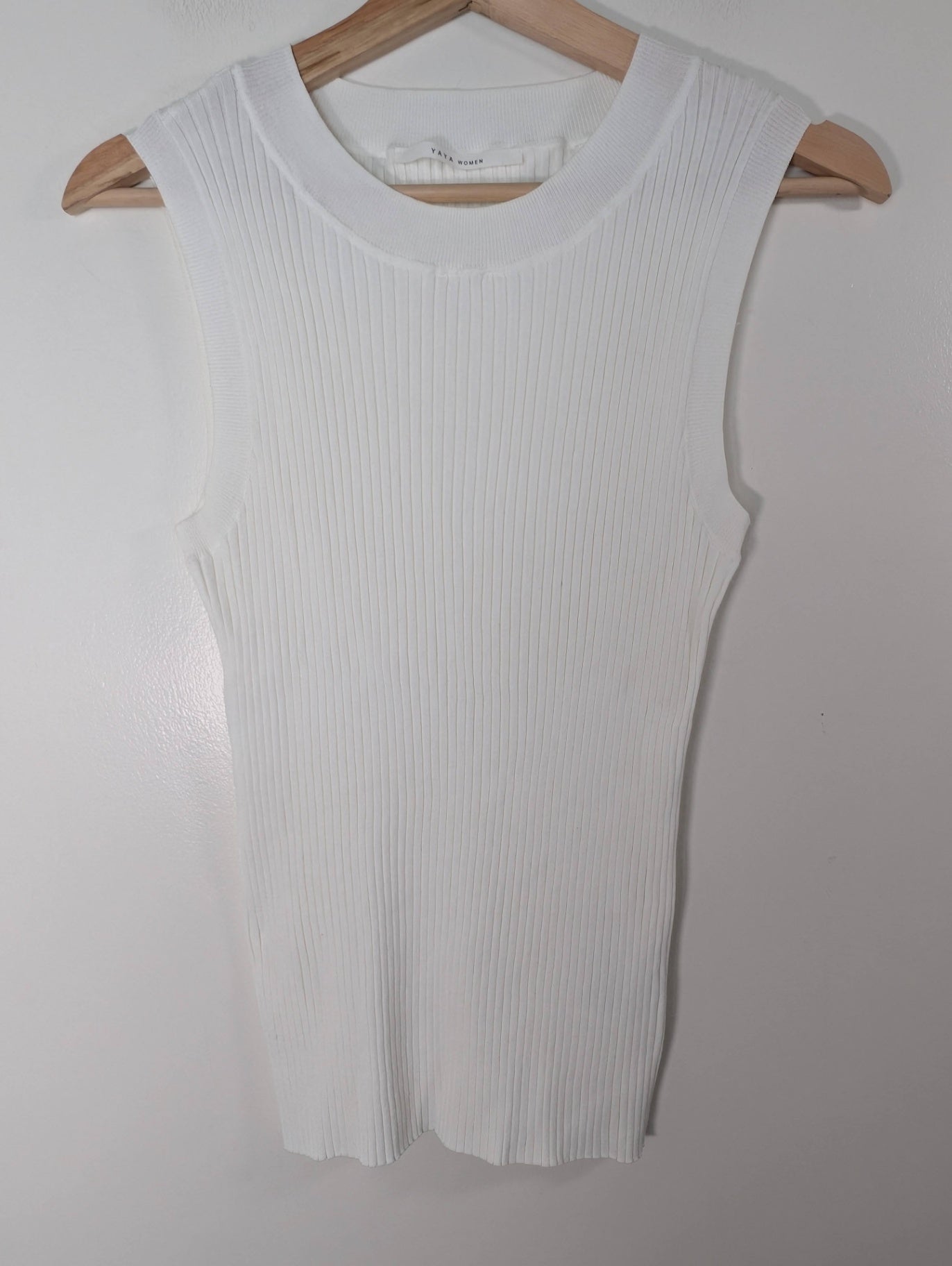 Yaya white ribbed tank - M