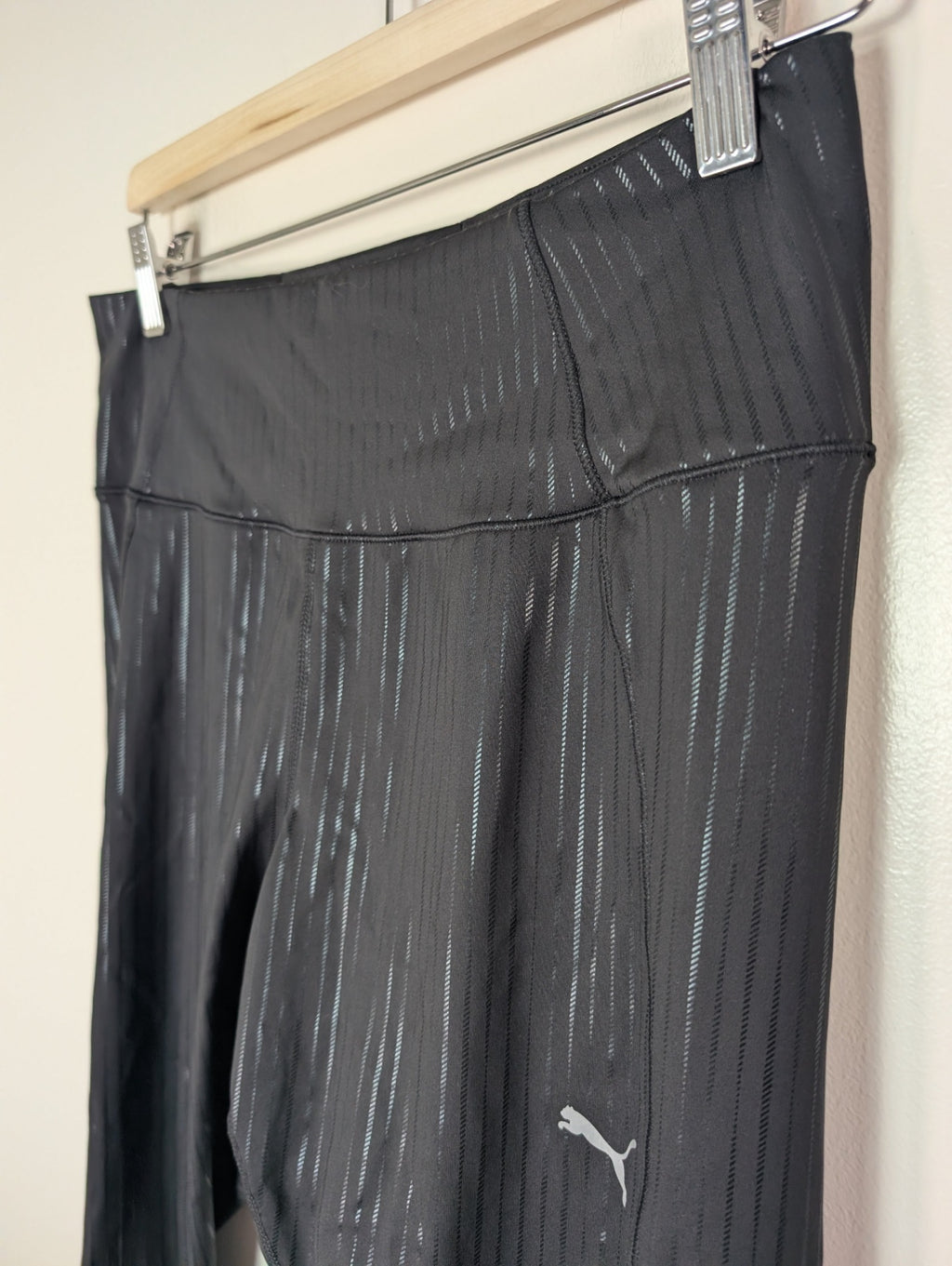 NWT Puma leggings - L
