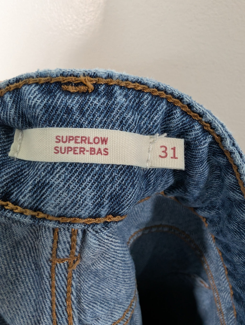 Levi's superlow wide leg - 31