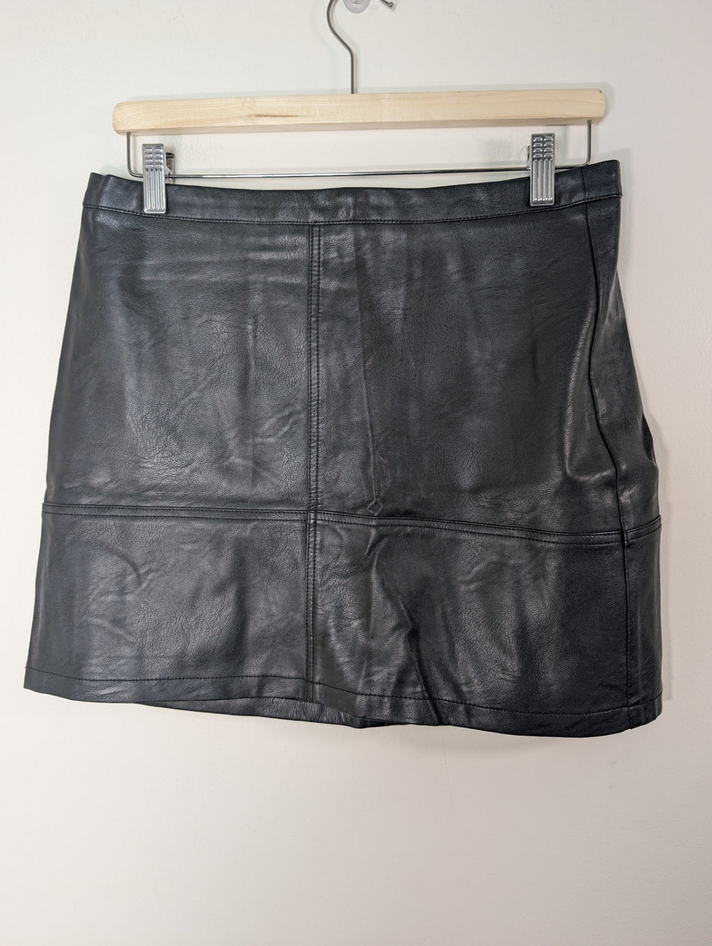 Tattoo pleather skirt - M