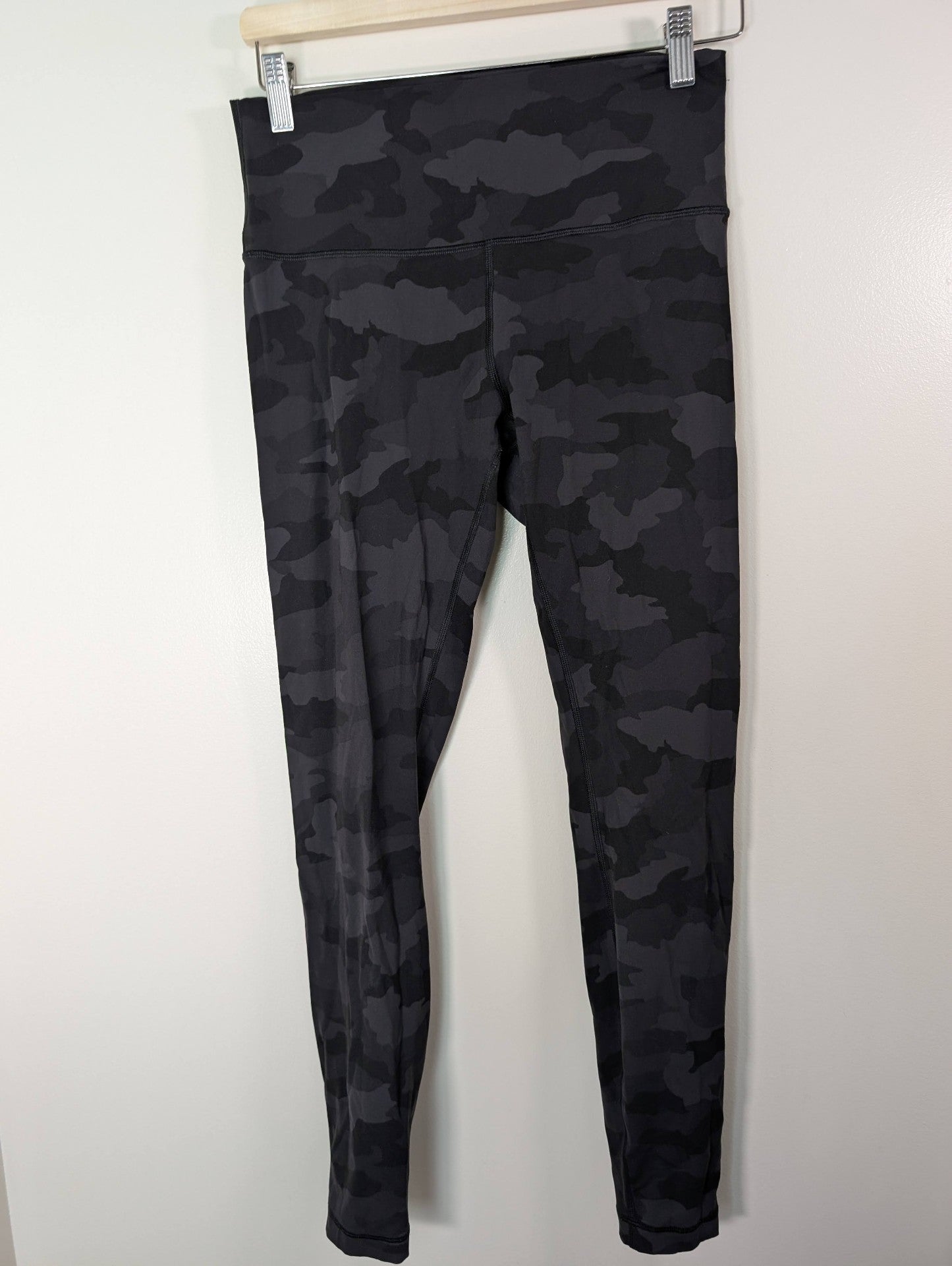 Lululemon camo leggings - 8