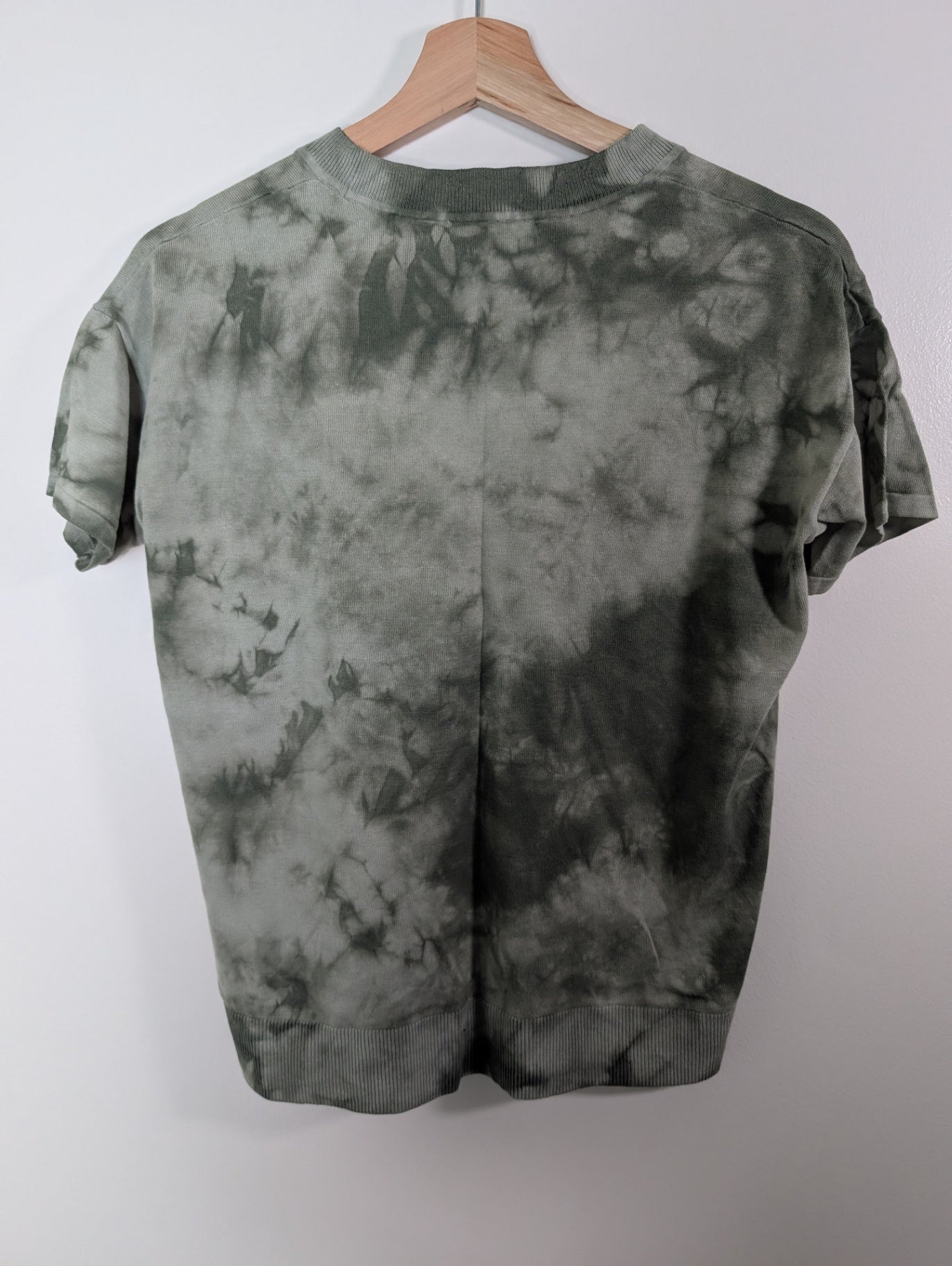 Banana Republic green tie dye tee - S