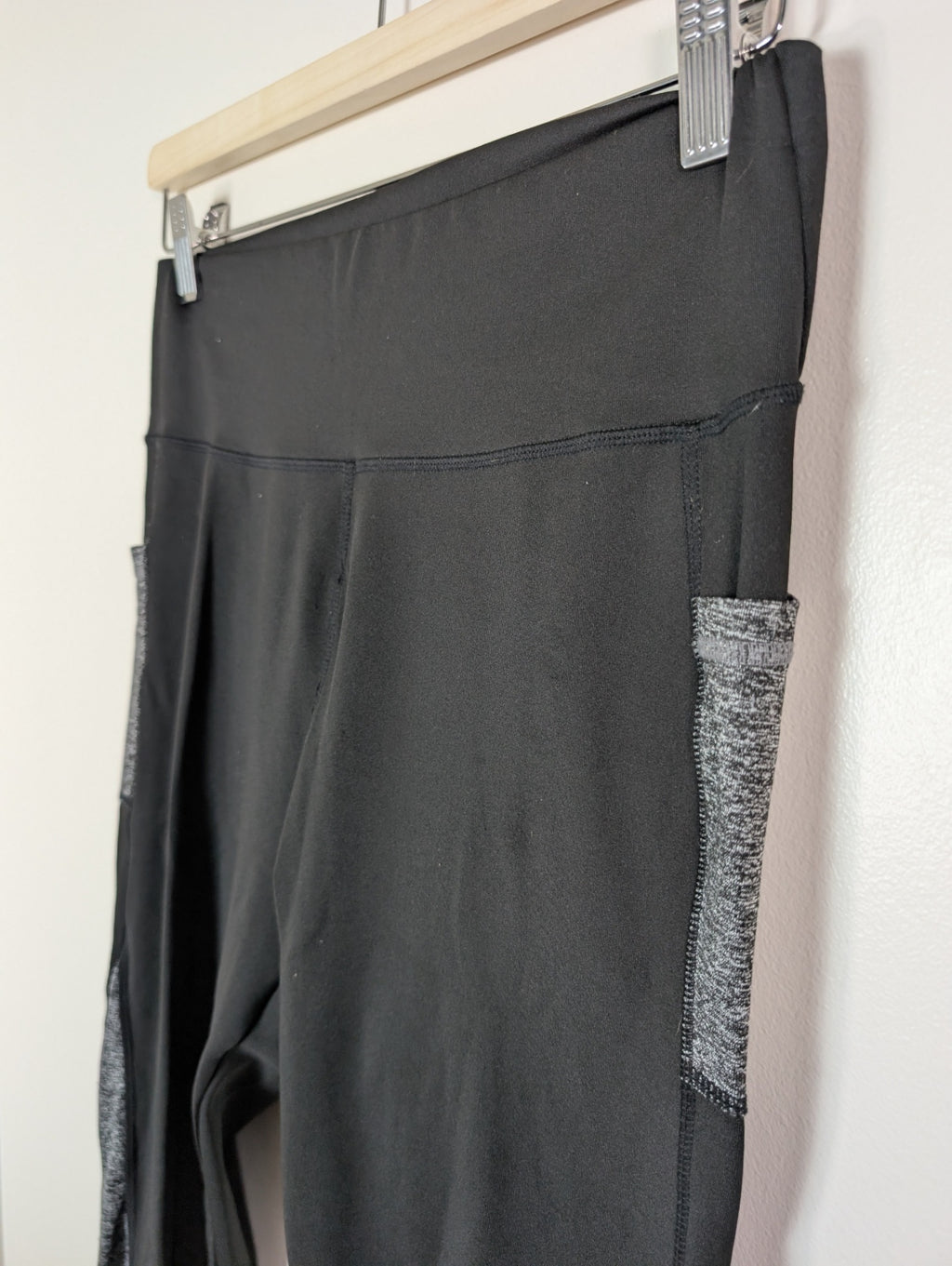 Unknown brand leggings  - Appears S