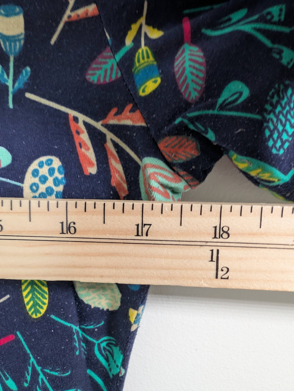 LulaRoe tropical tee - S