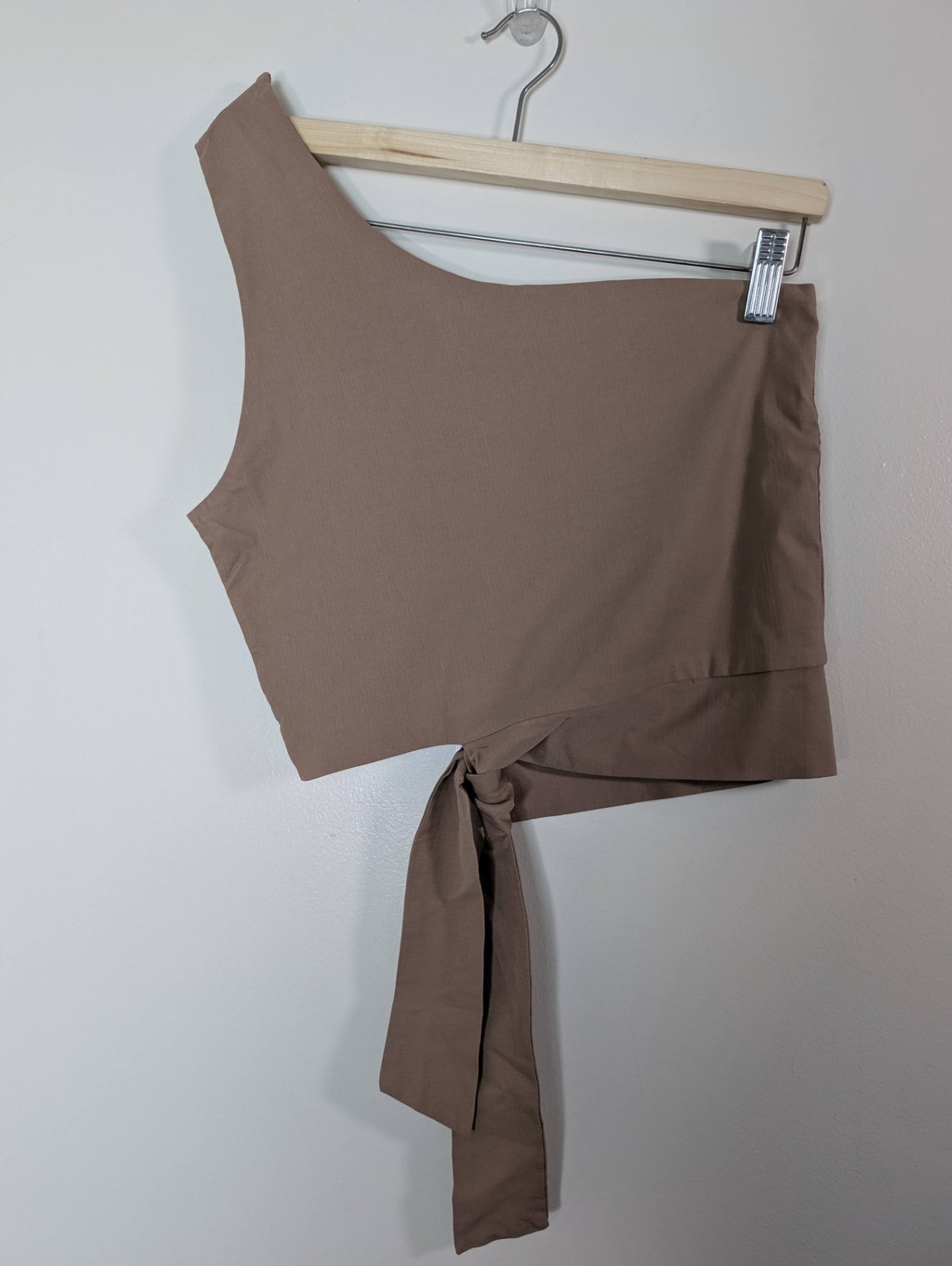 Navajo's one shoulder top - M