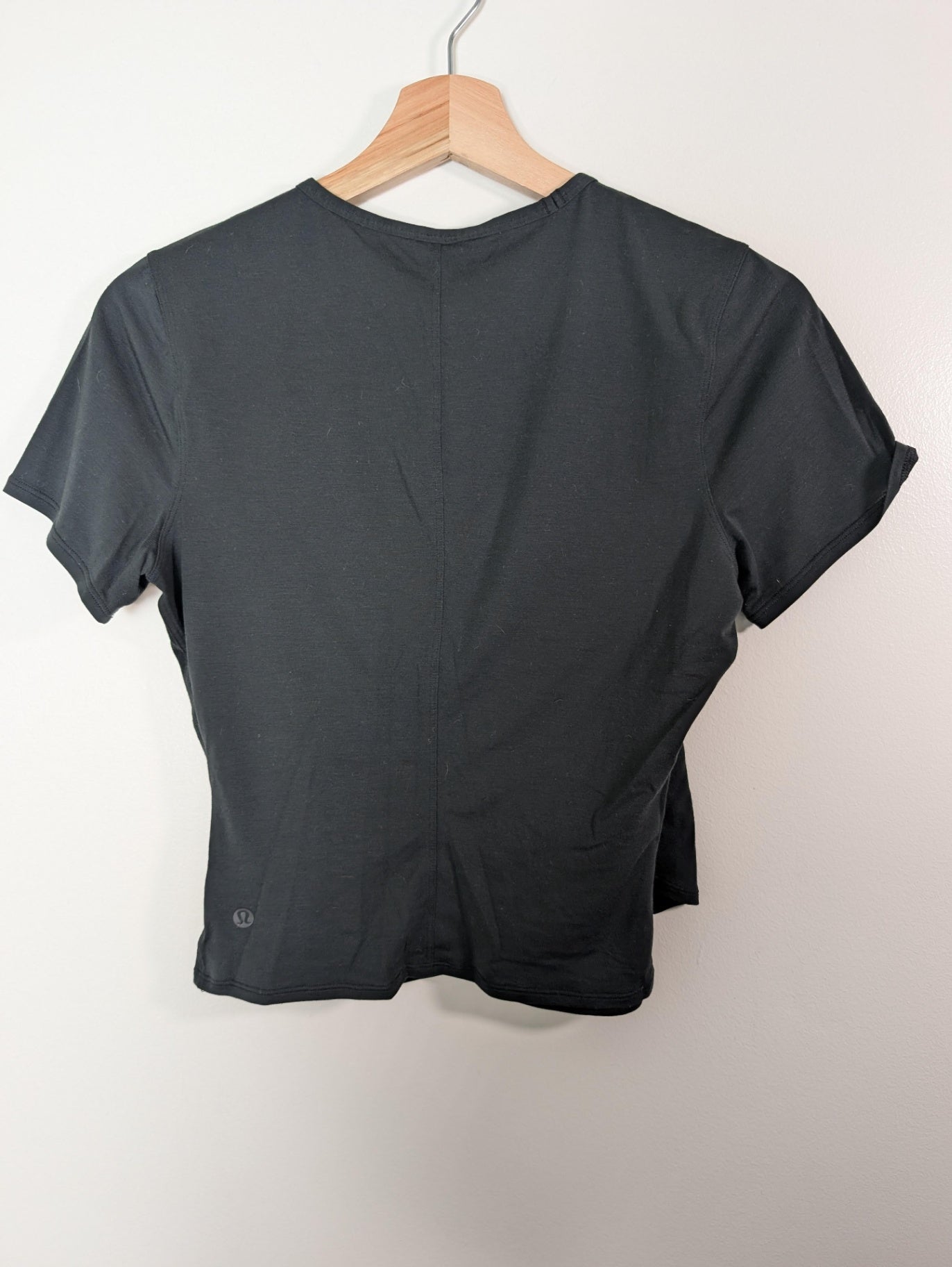 Lululemon round trip short sleeve - Appears S