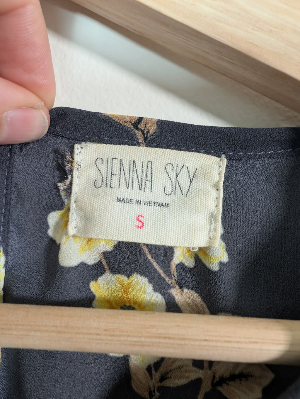 Sienna Sky floral blouse - S