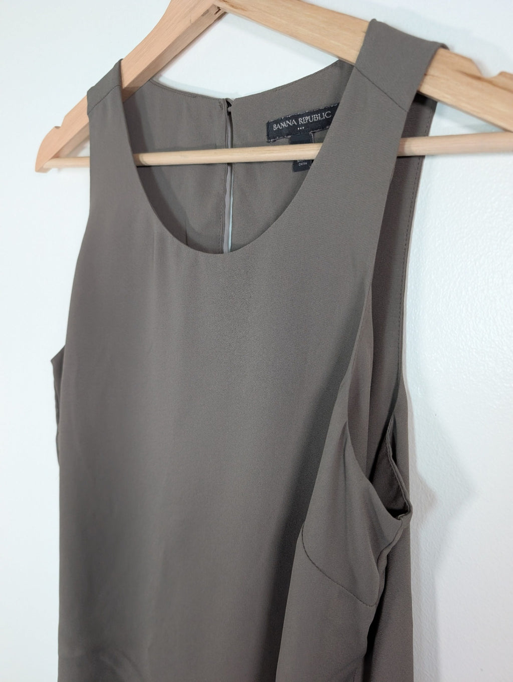 Banana Republic pleated blouse - S