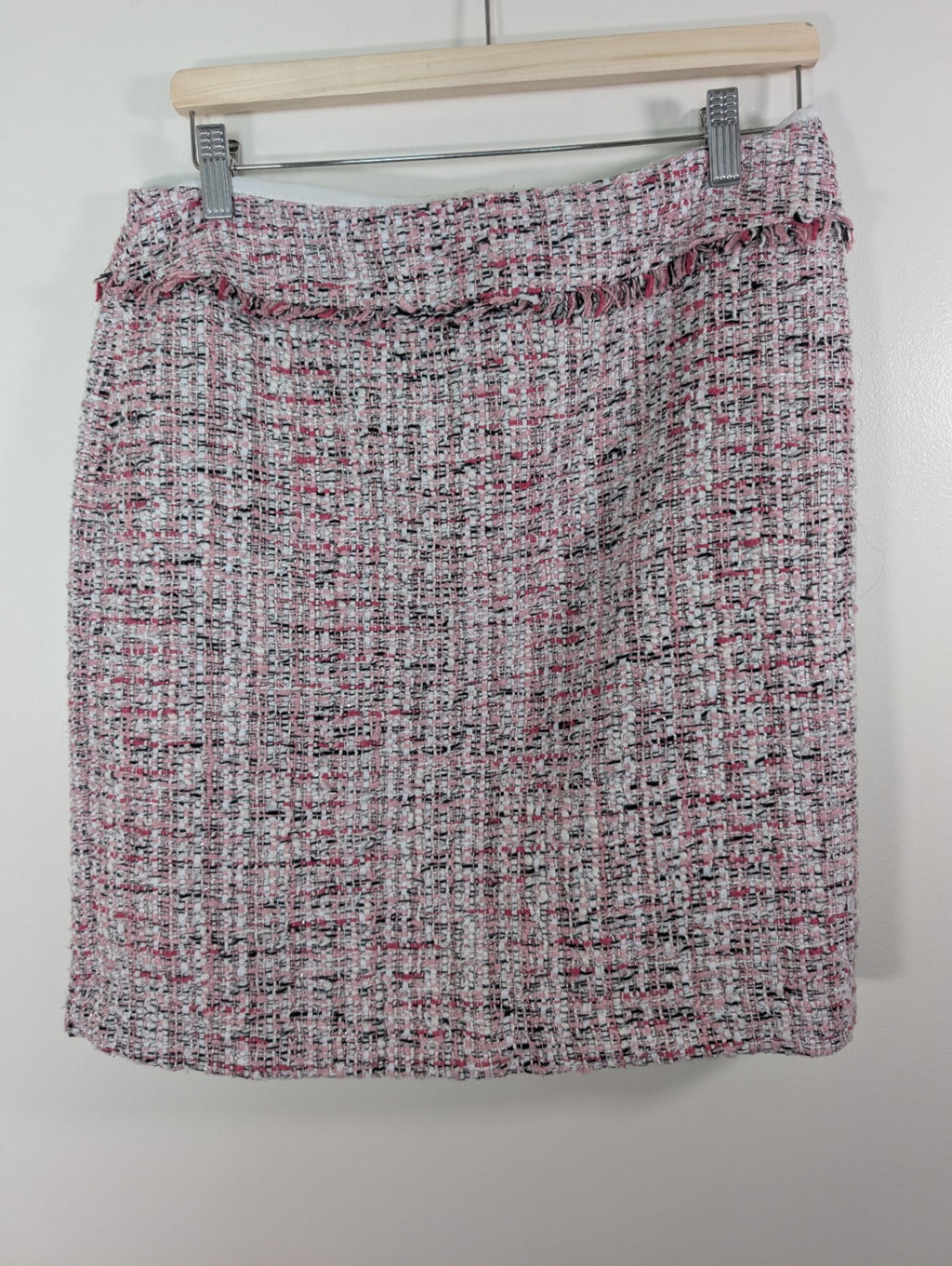 White House Black Market pink tweed skirt - 10