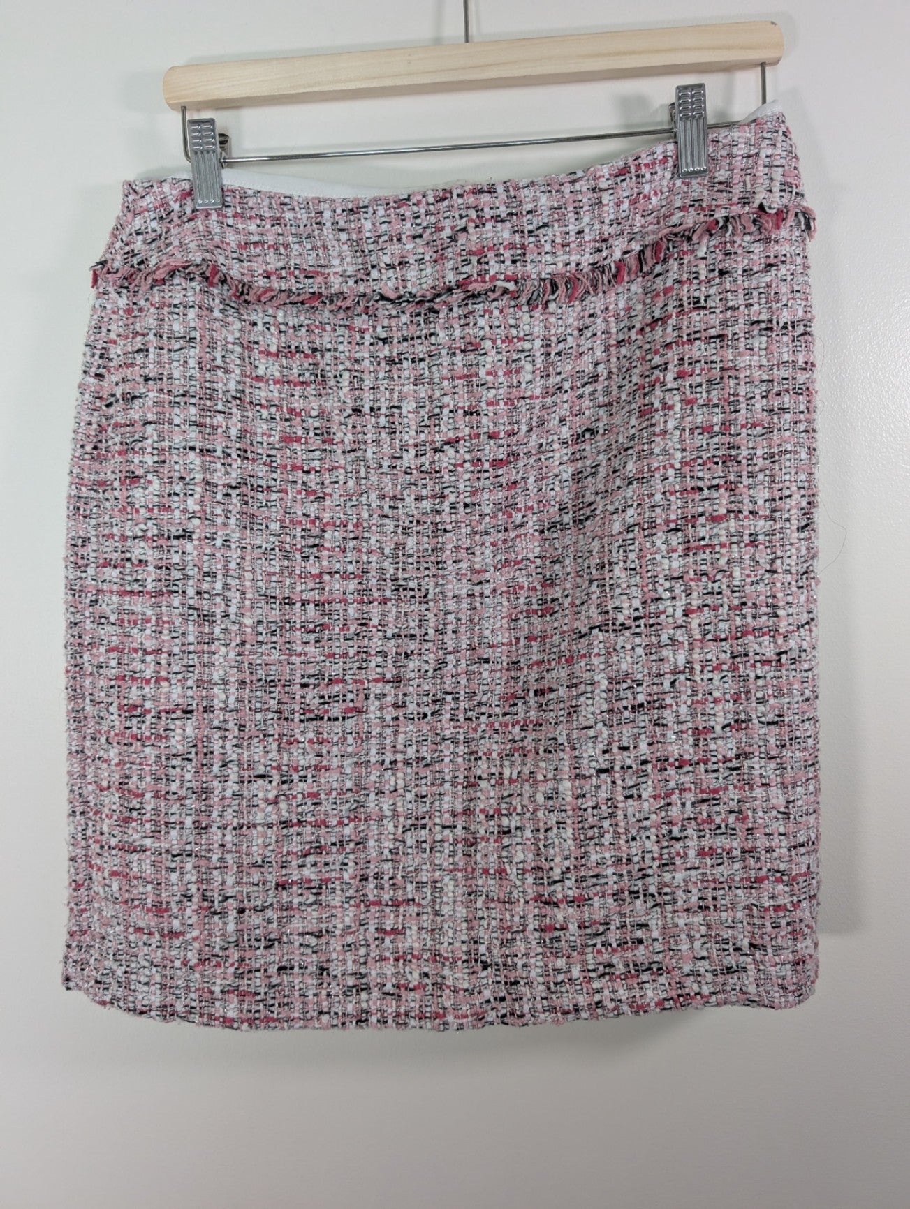 White House Black Market pink tweed skirt - 10