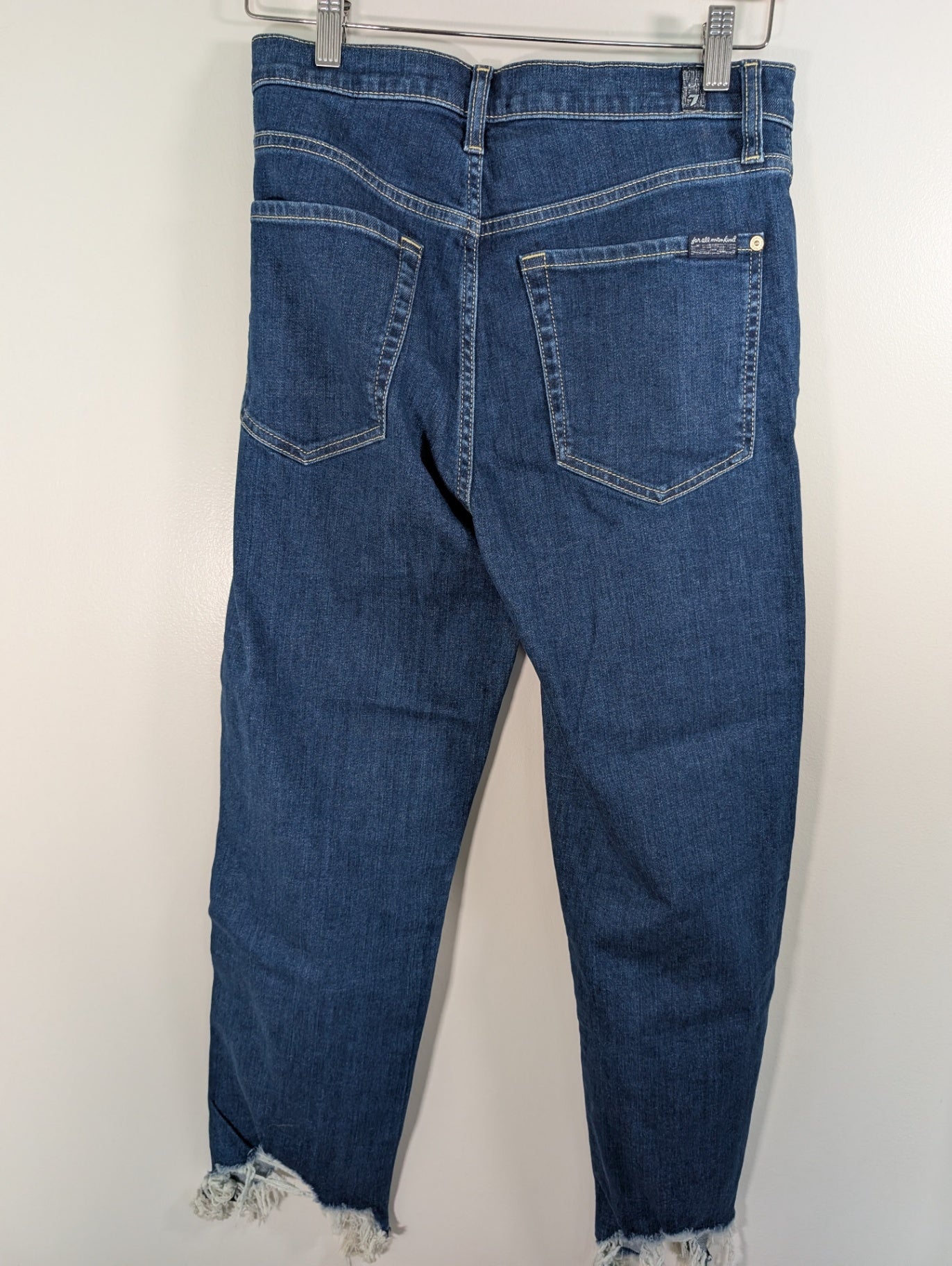 7 For All Mankind high waist cropped straight - 28