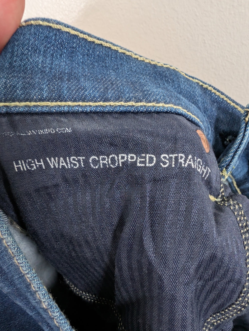 7 For All Mankind high waist cropped straight - 28
