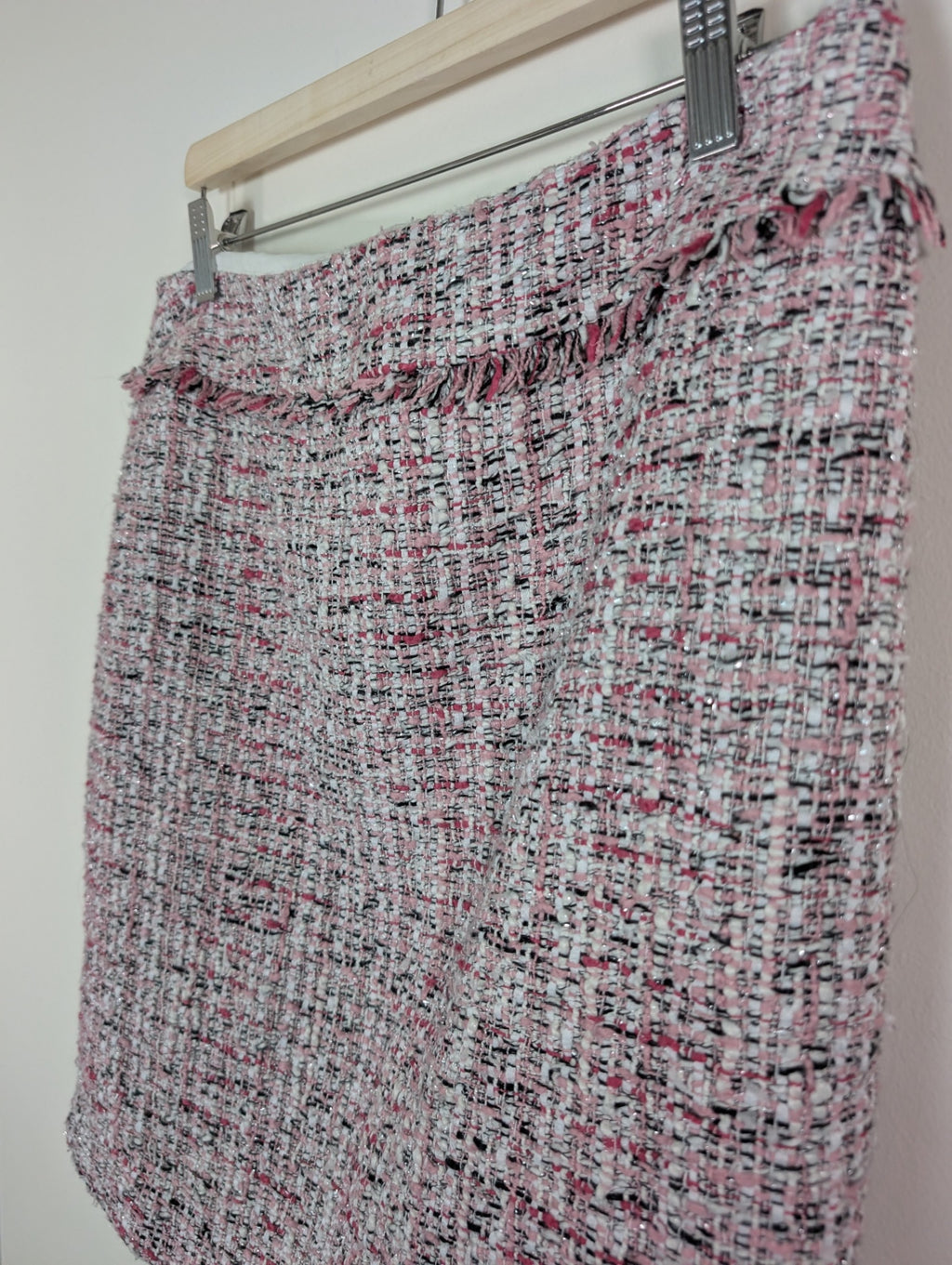 White House Black Market pink tweed skirt - 10