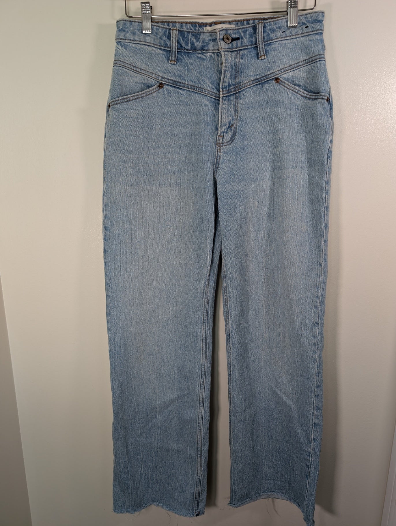 Abercrombie & Fitch the 90's relaxed high rise jean - 28
