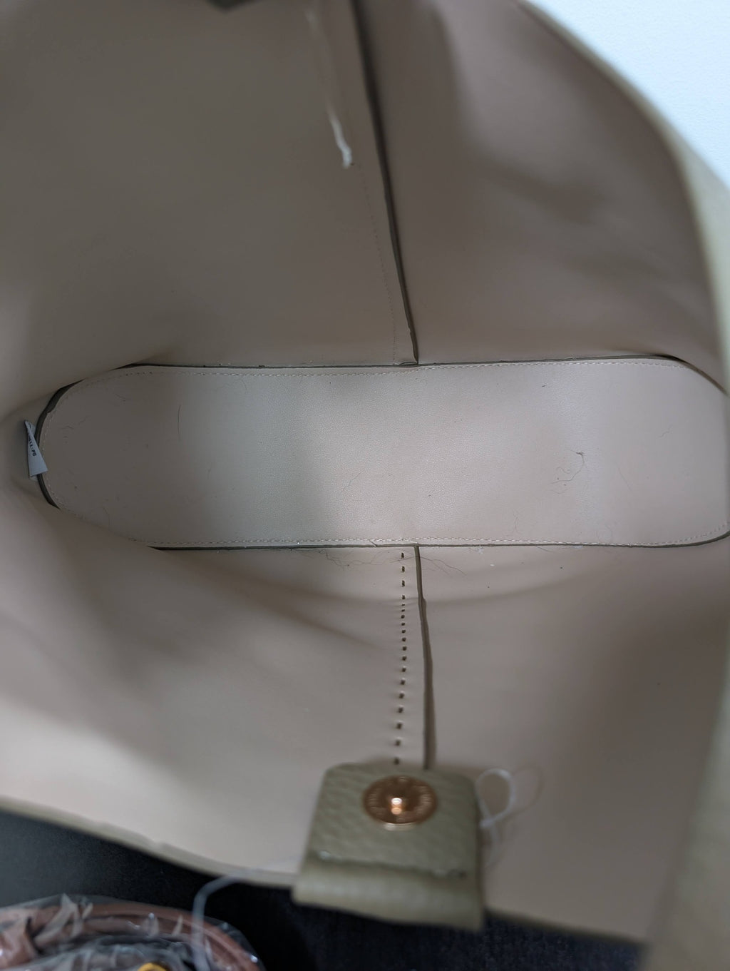 Unknown brand green purse 