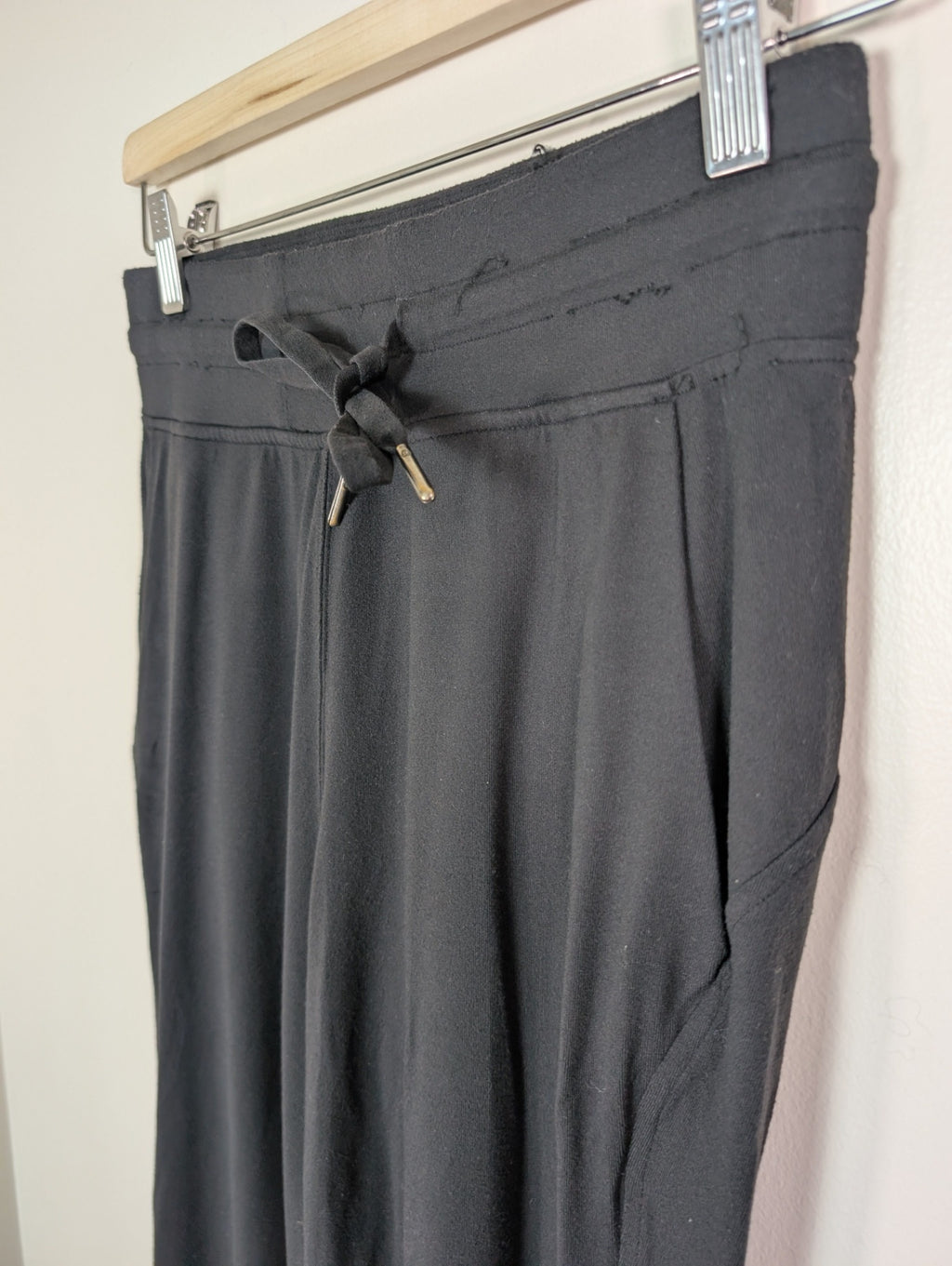 Lululemon joggers - 4