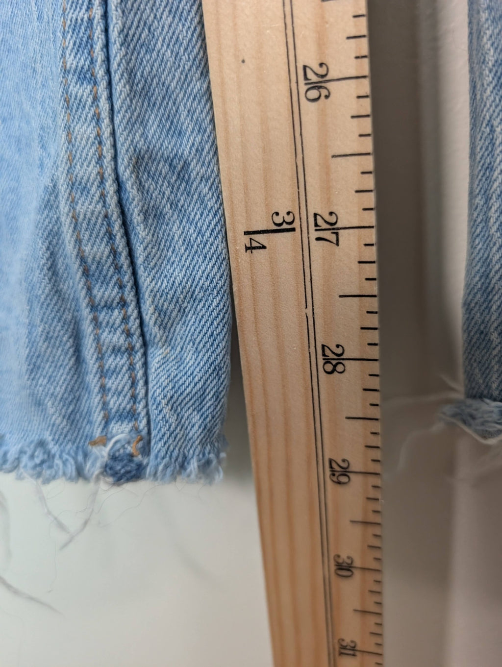 Abercrombie & Fitch the 90's relaxed high rise jean - 28