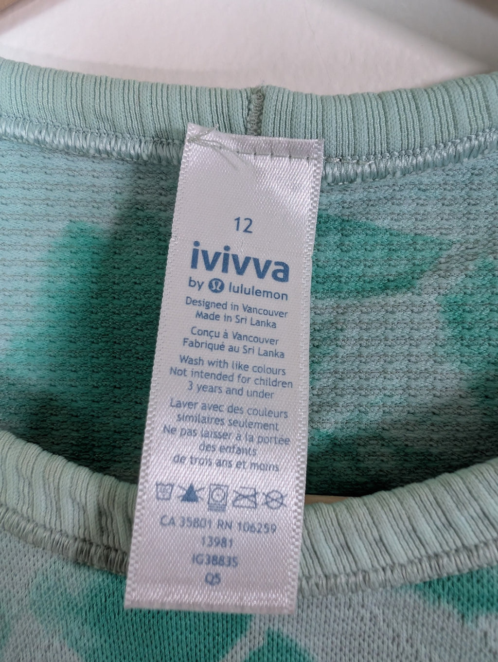 ivivva by lululemon shirt - 12 kids/wmns XS