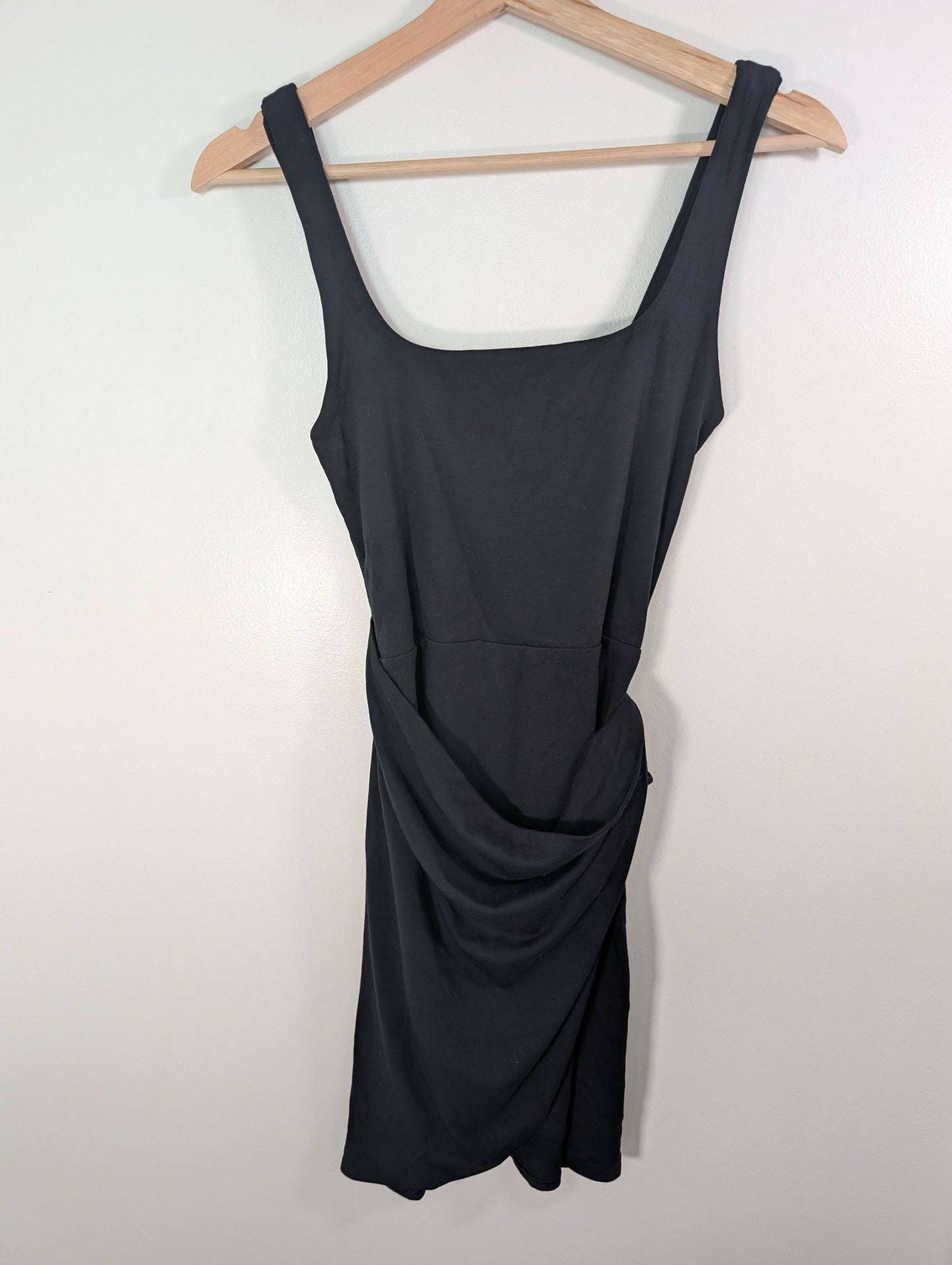 Wilfred faux wrap black dress - S
