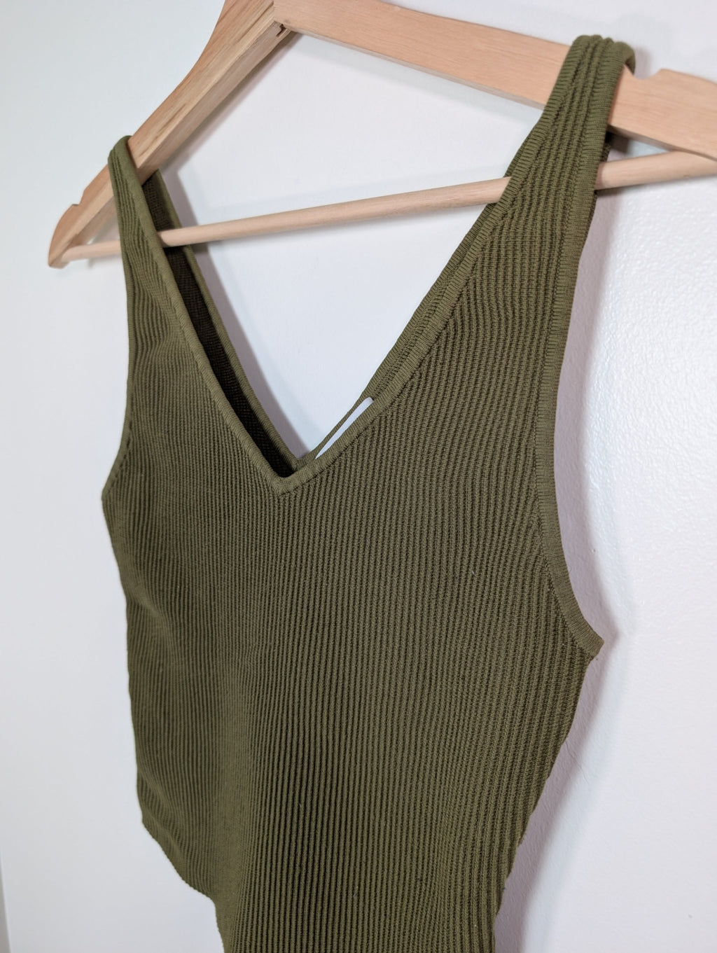 Babaton green ribbed tank - M