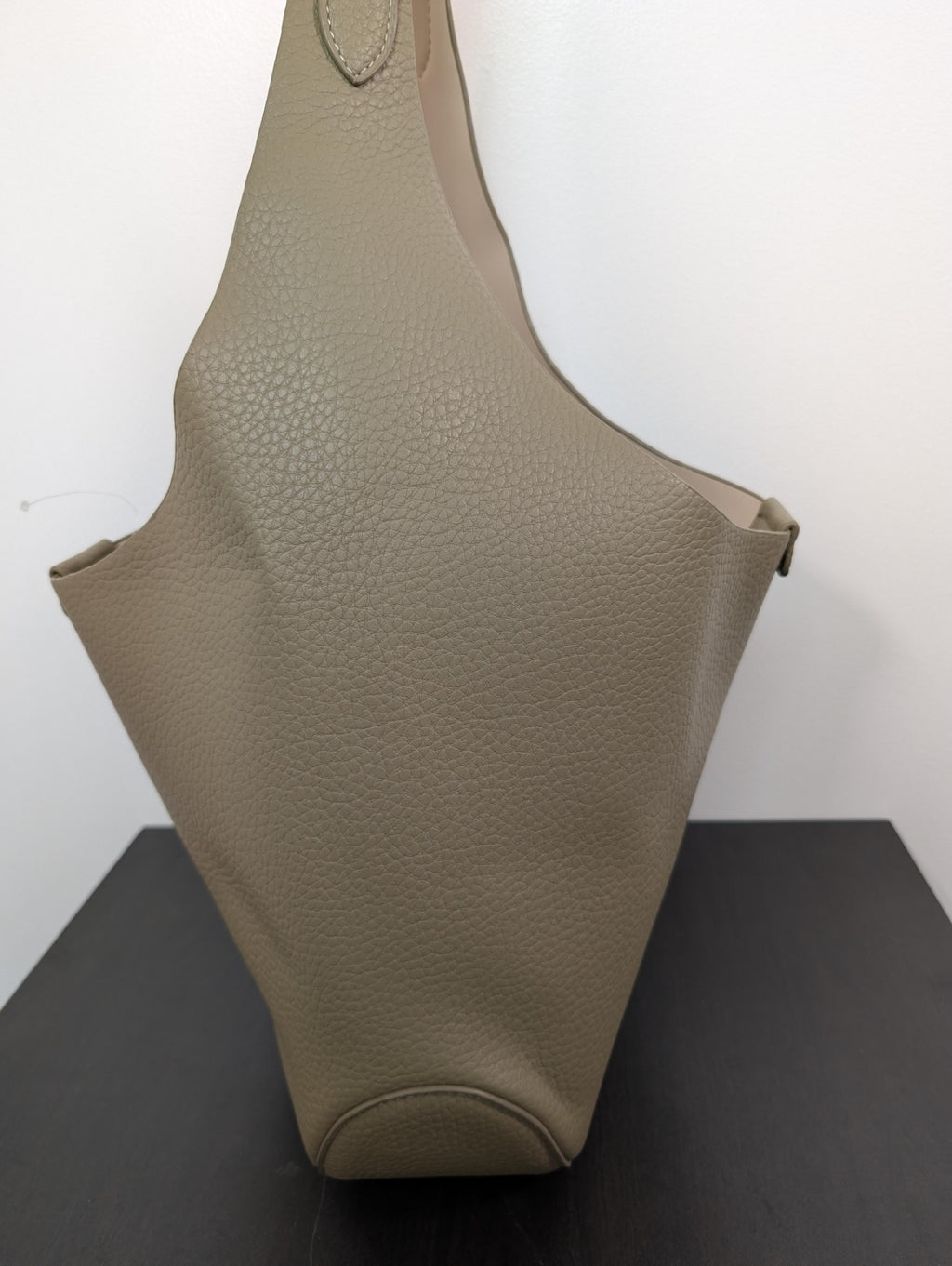 Unknown brand green purse 