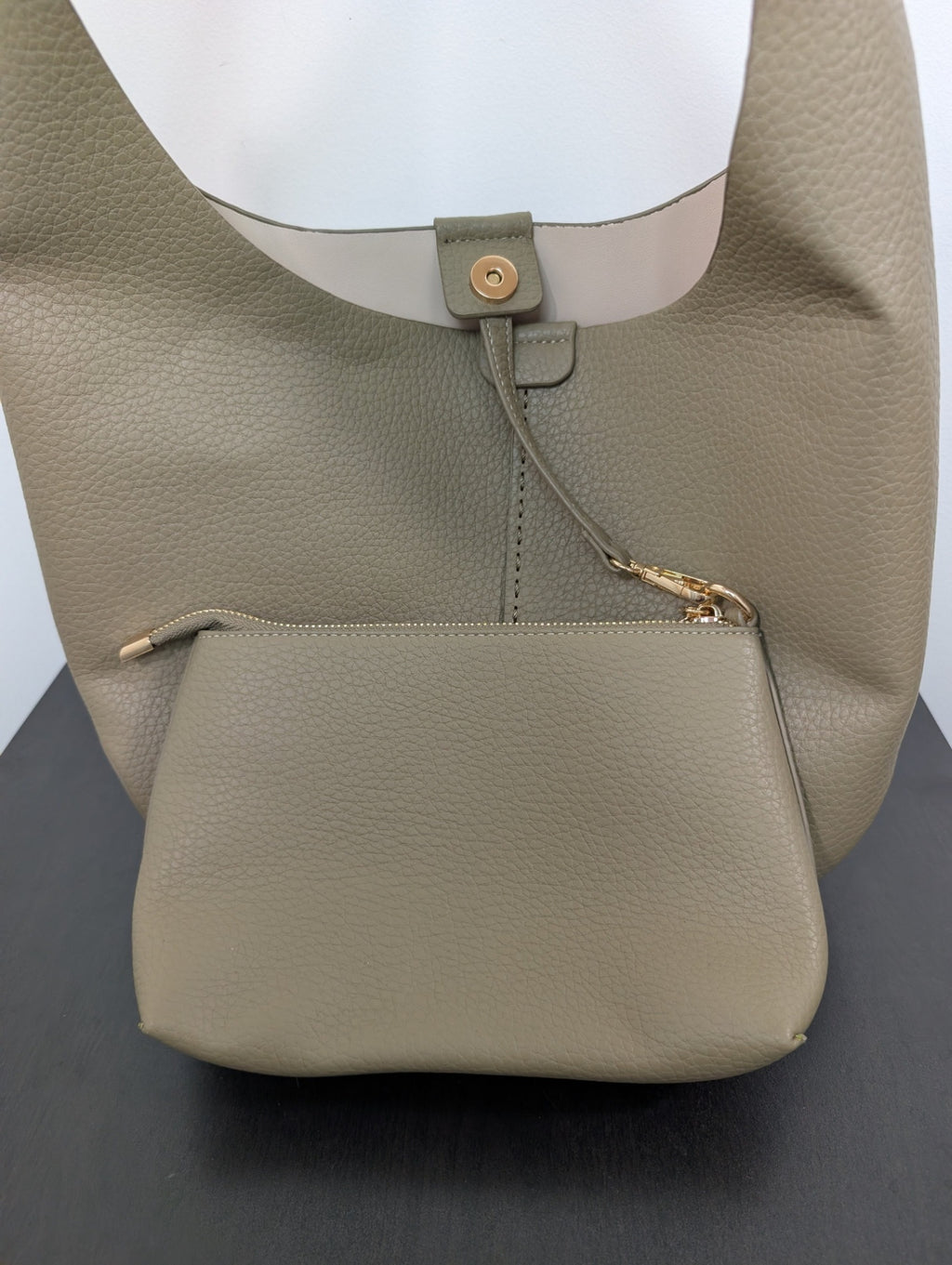 Unknown brand green purse 