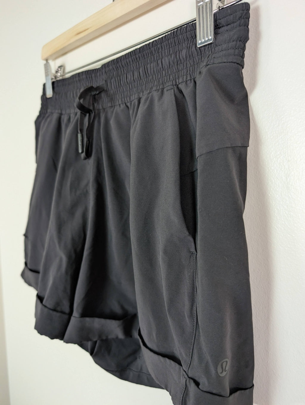 Lululemon shorts - 6