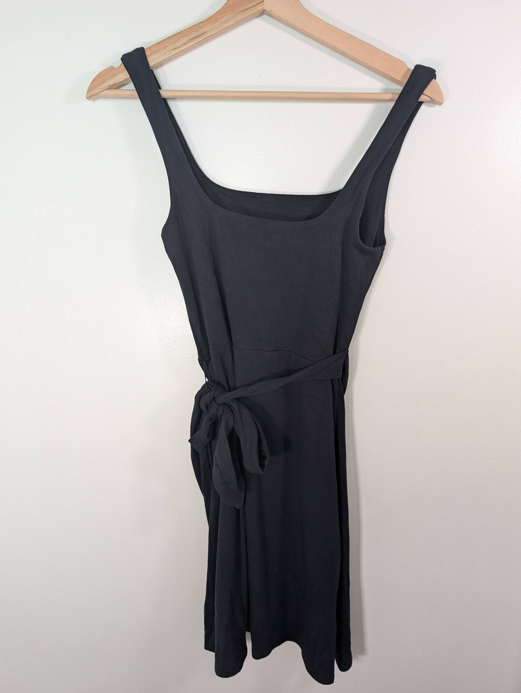 Wilfred faux wrap black dress - S
