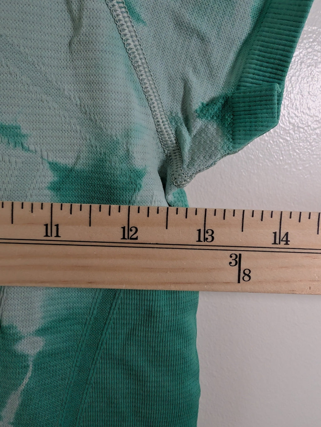 ivivva by lululemon shirt - 12 kids/wmns XS