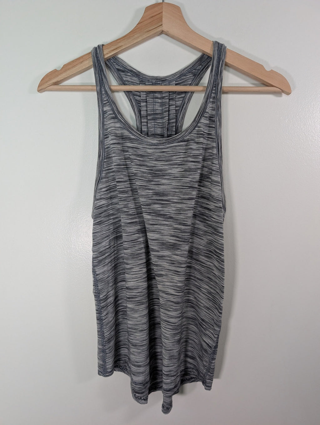 Lululemon yogi everyday racerback - Appears M