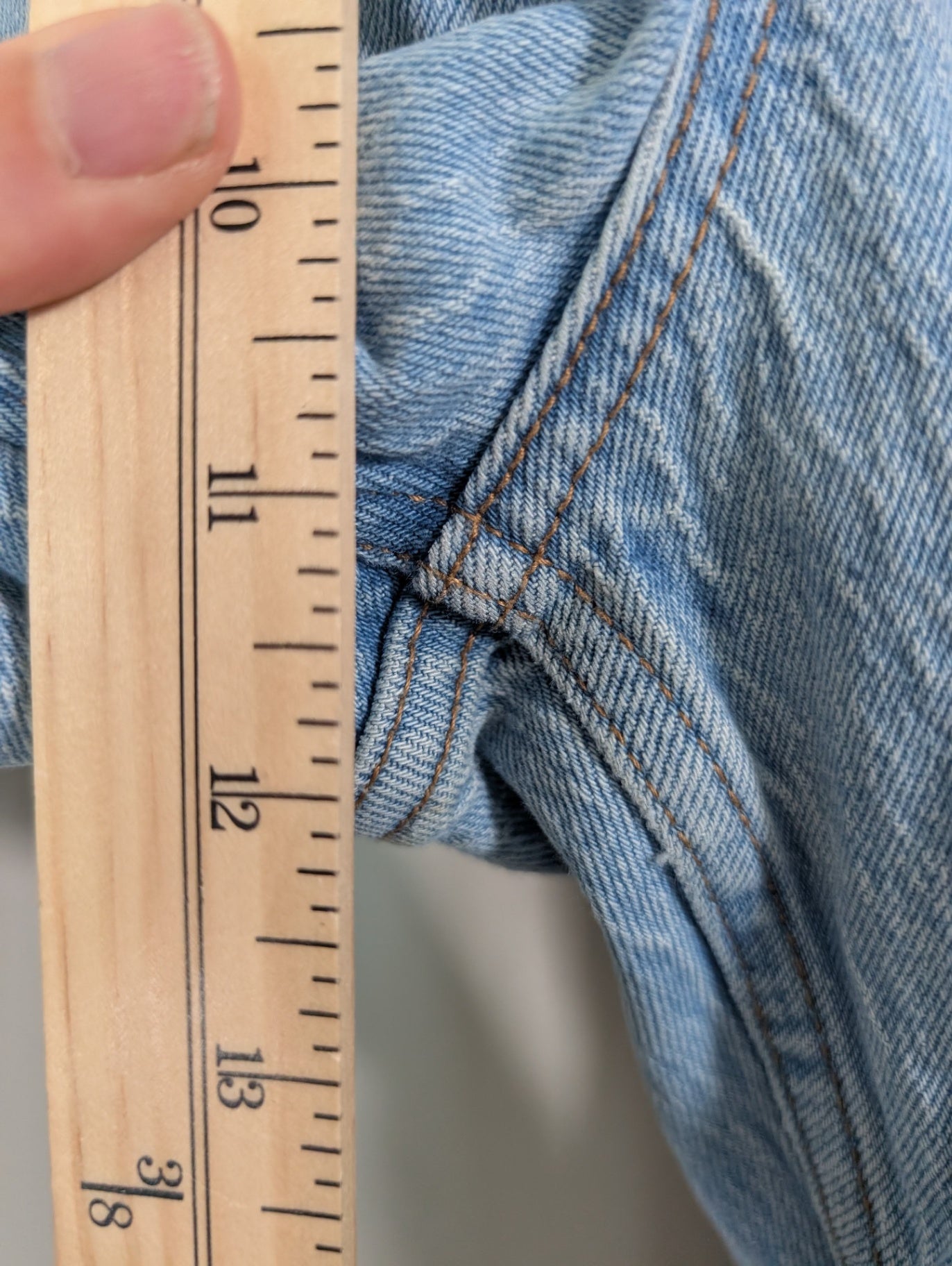 Abercrombie & Fitch the 90's relaxed high rise jean - 28