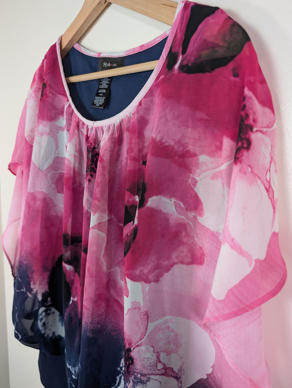 Style&Co. floral blouse - M