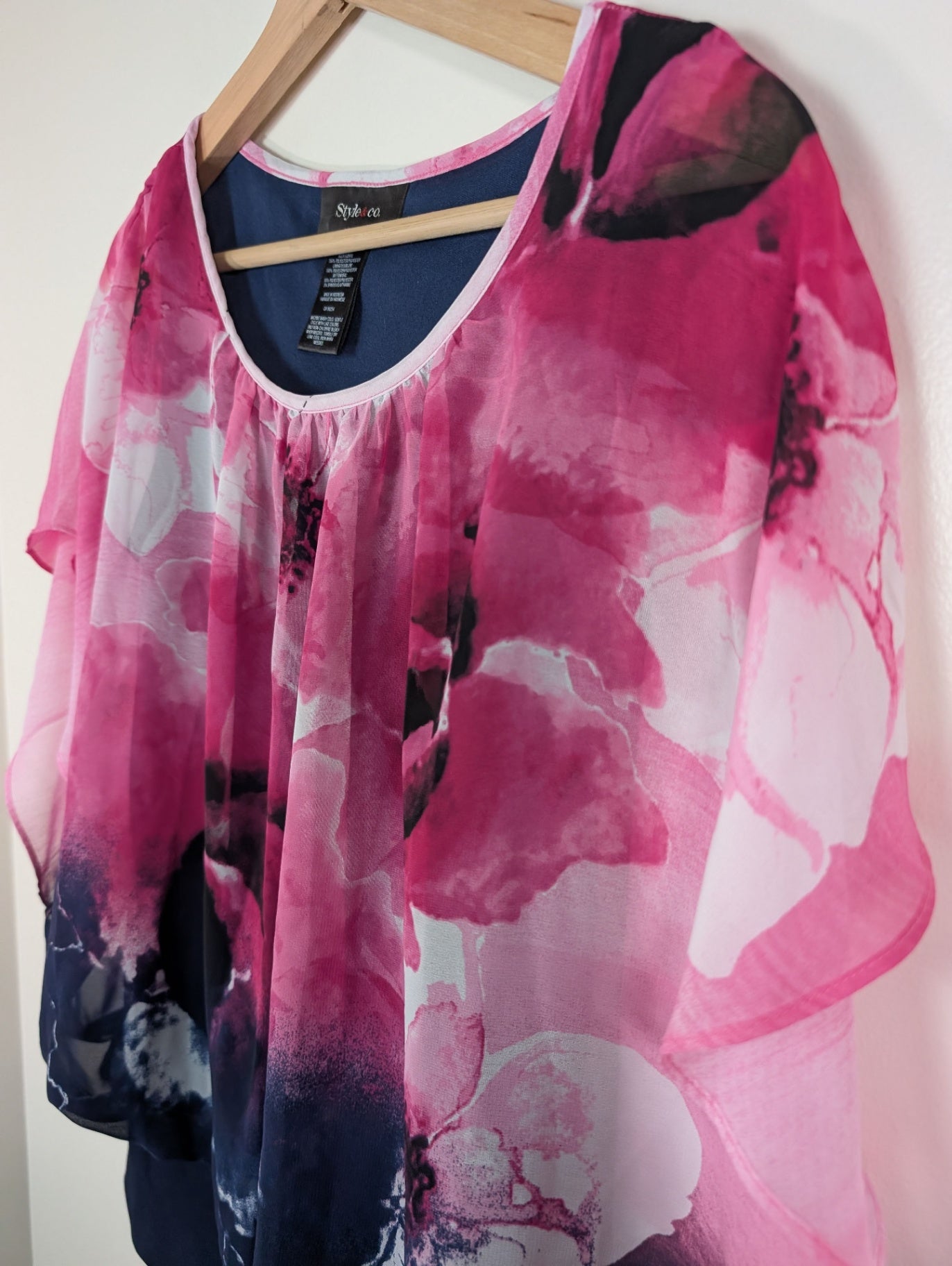 Style&Co. floral blouse - M