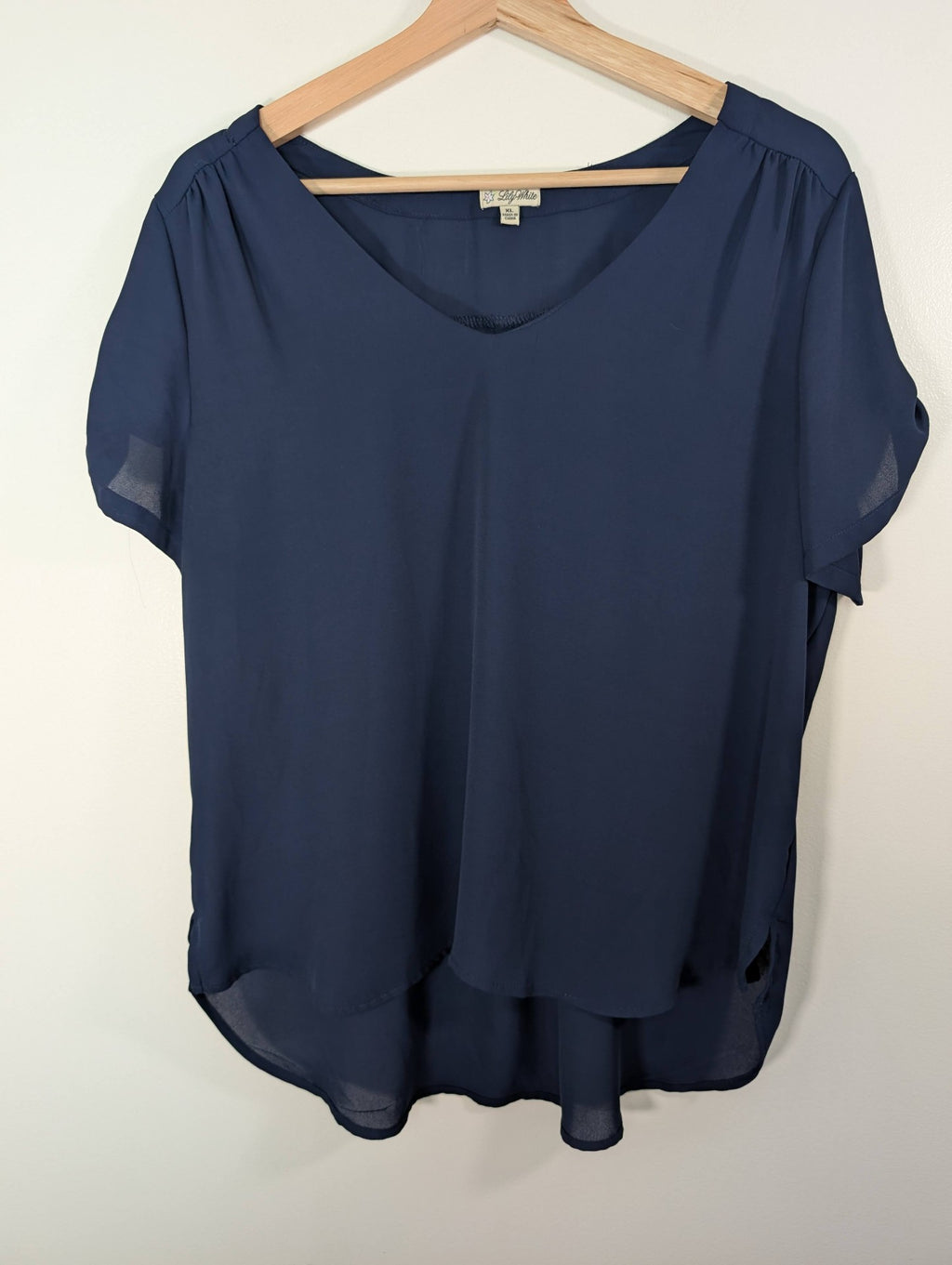 Lily White navy blouse - XL