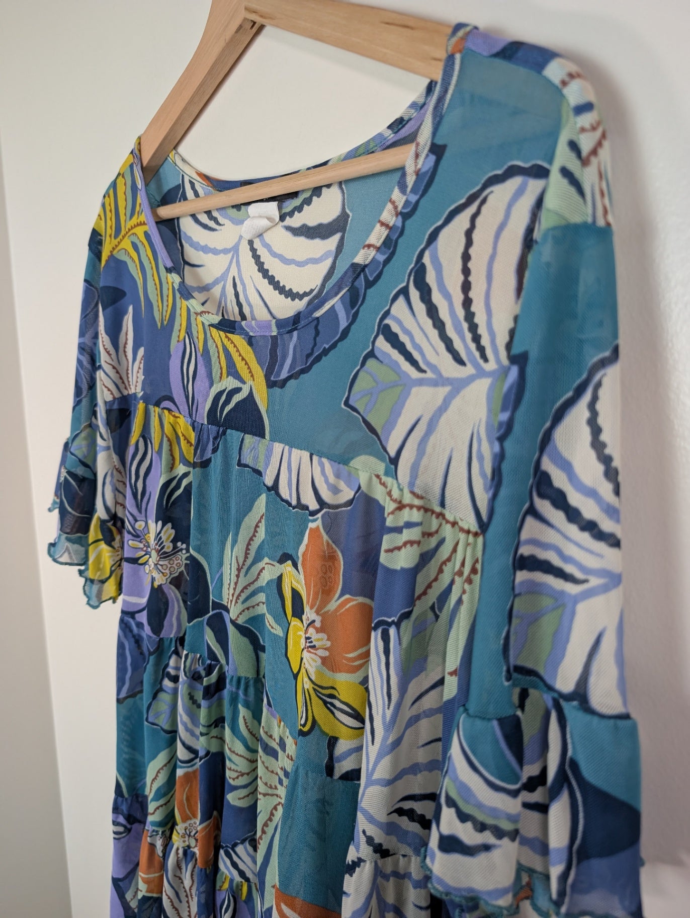 Kim & Cami floral blouse - Large